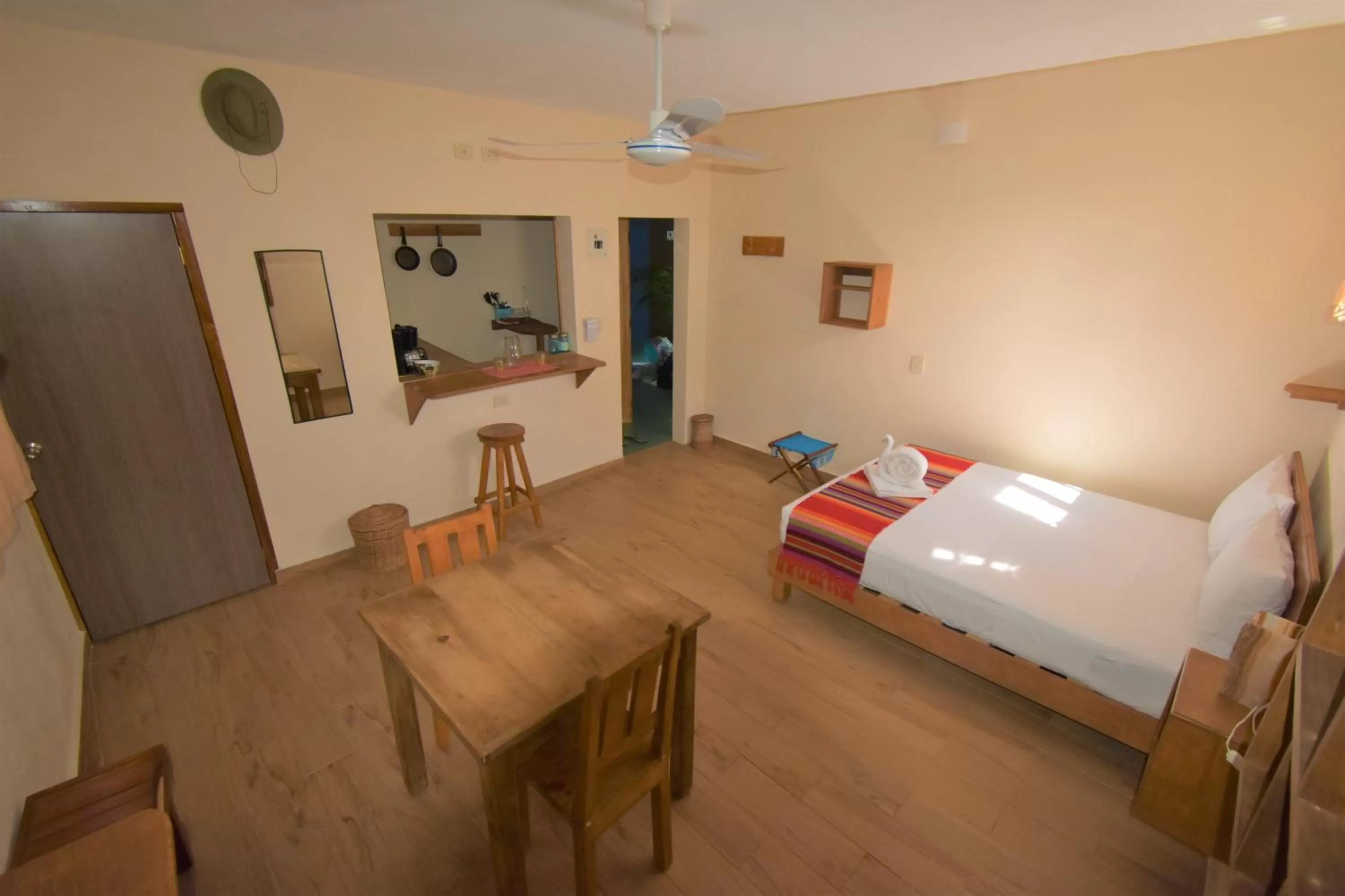 Photo of the whole room, Bed in Casa Almendro