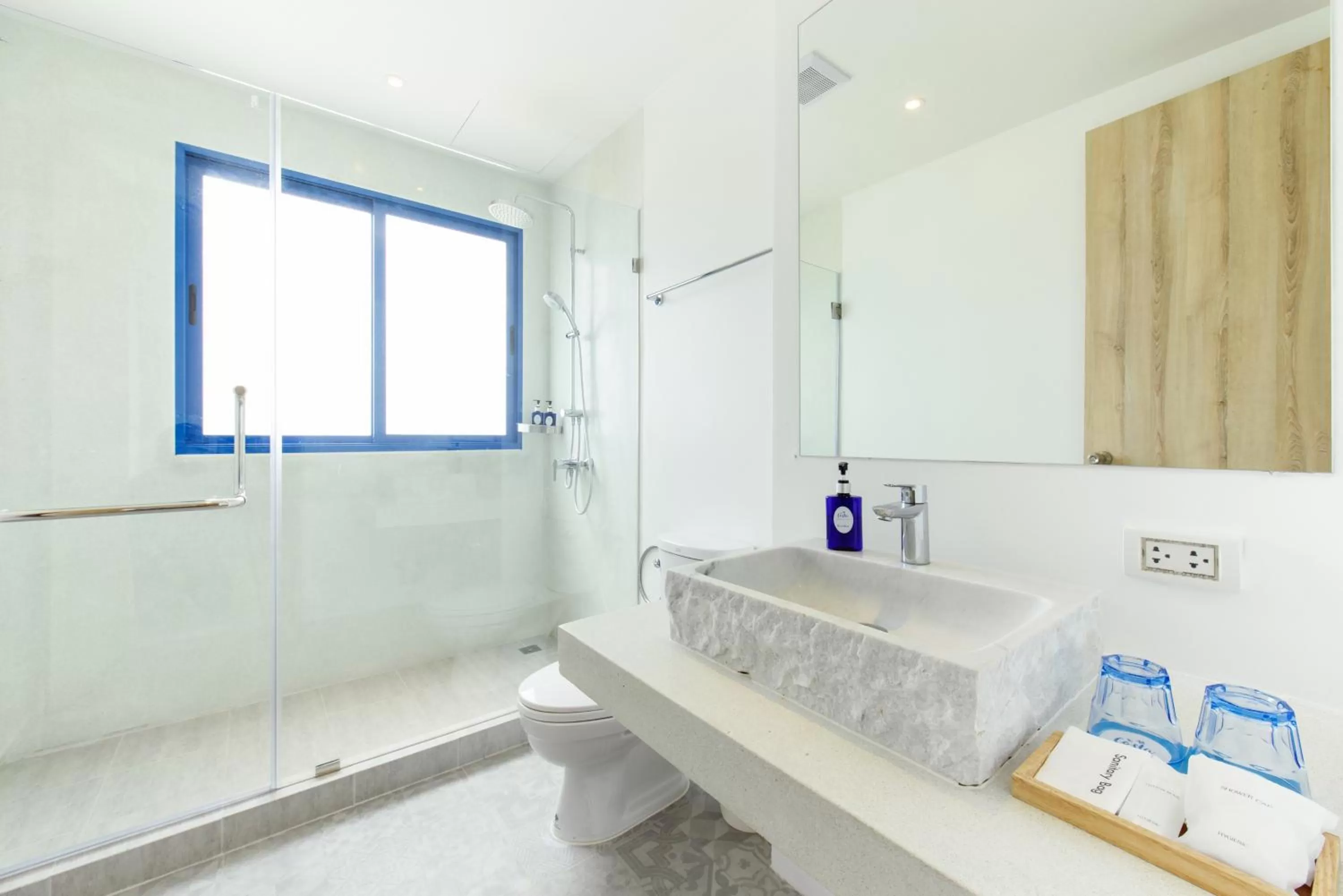 Bathroom in Costa Village Bangsaray