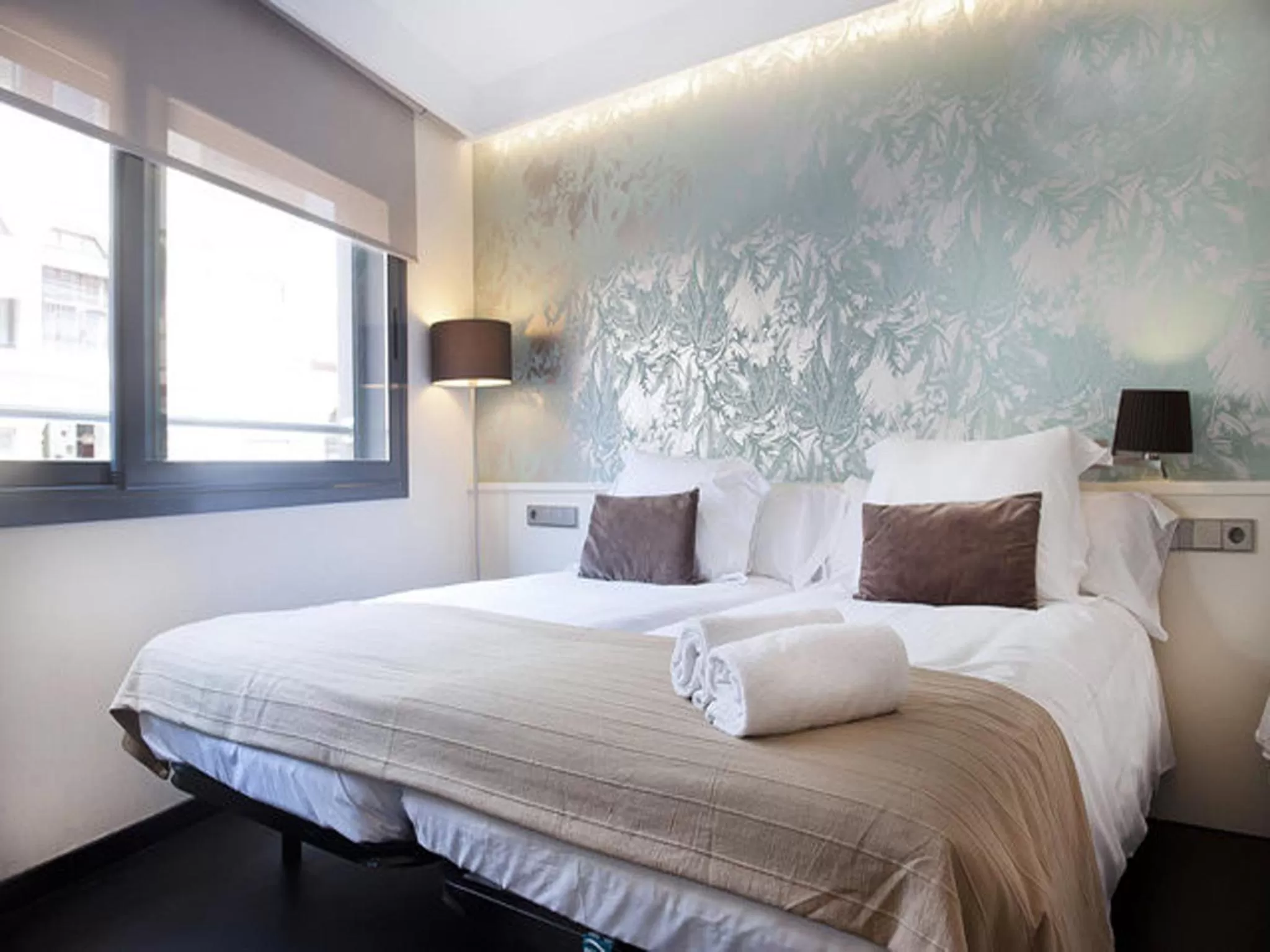 Bed in Barcelona Fifteen central Aparthotel