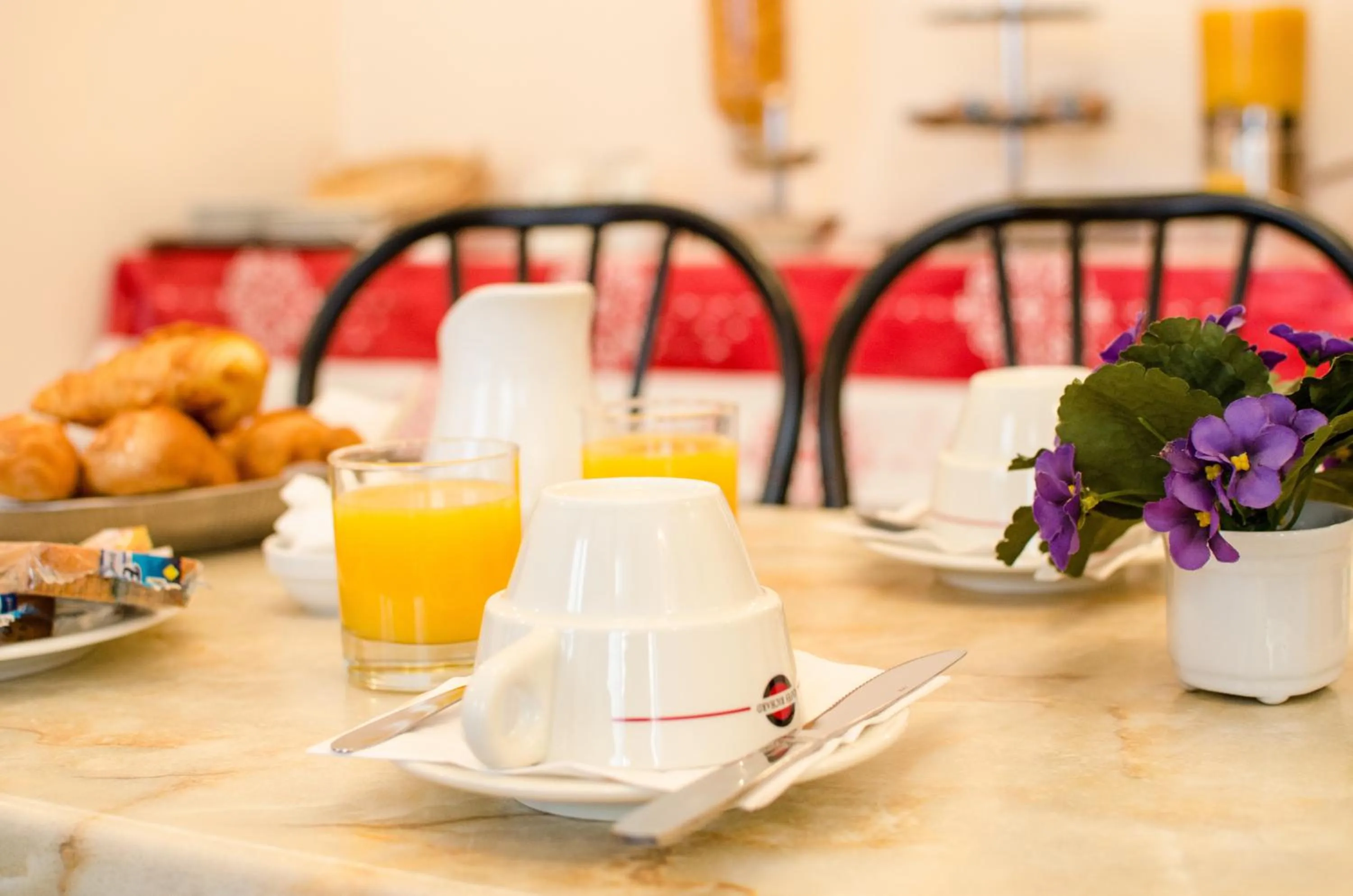 Food and drinks in Hotel Paris Bruxelles