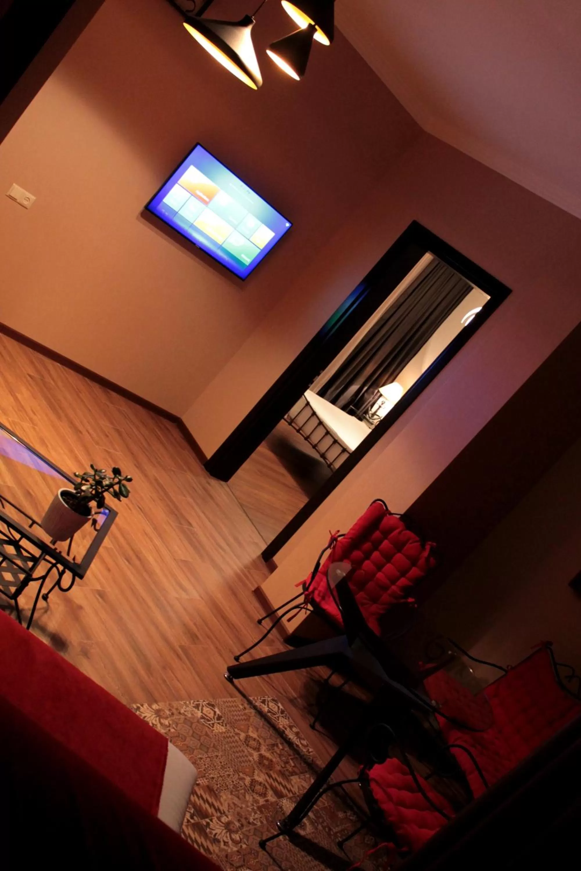 TV and multimedia, Seating Area in Royal Venezia Hotel