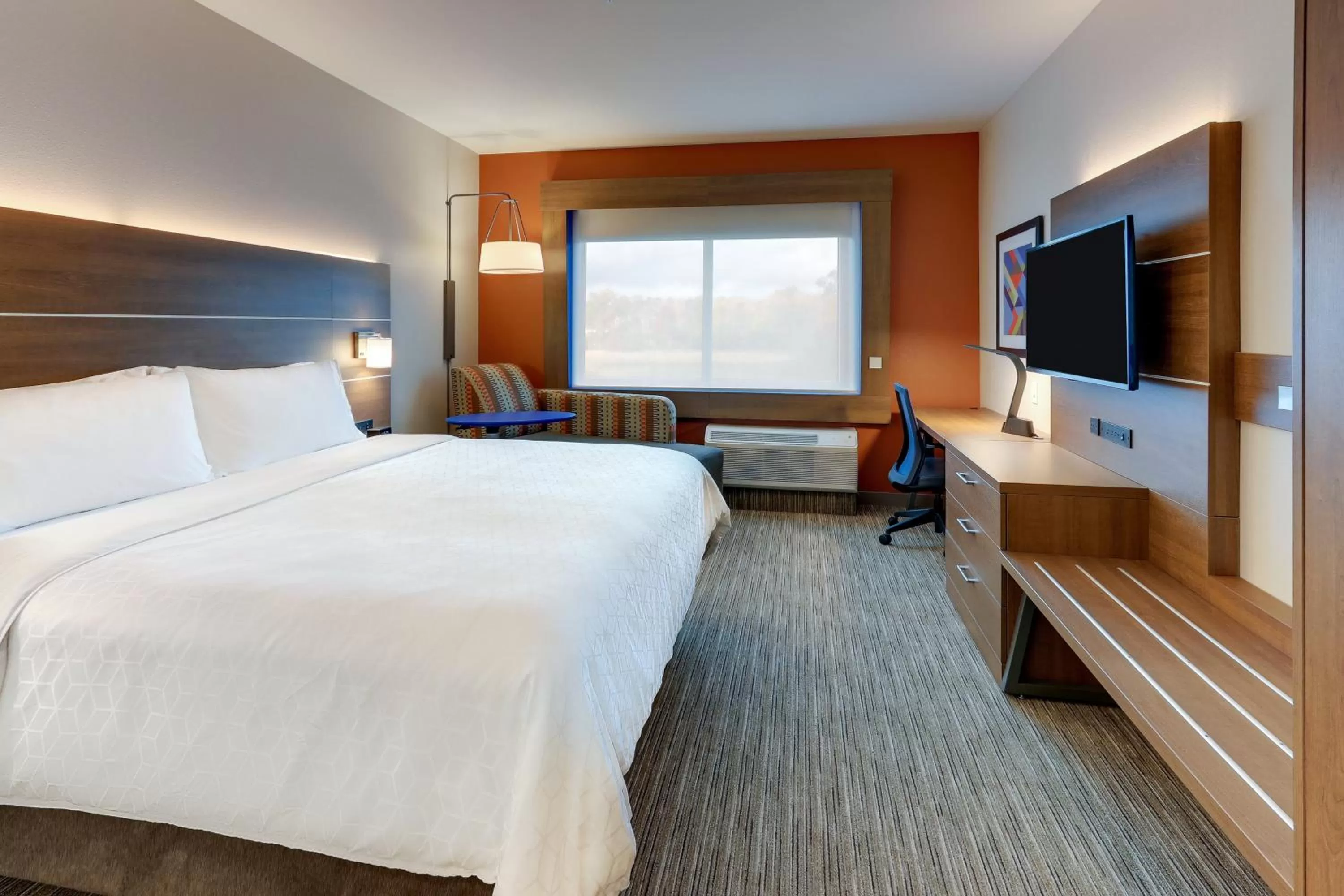 Photo of the whole room, Bed in Holiday Inn Express & Suites - Middletown - Goshen by IHG