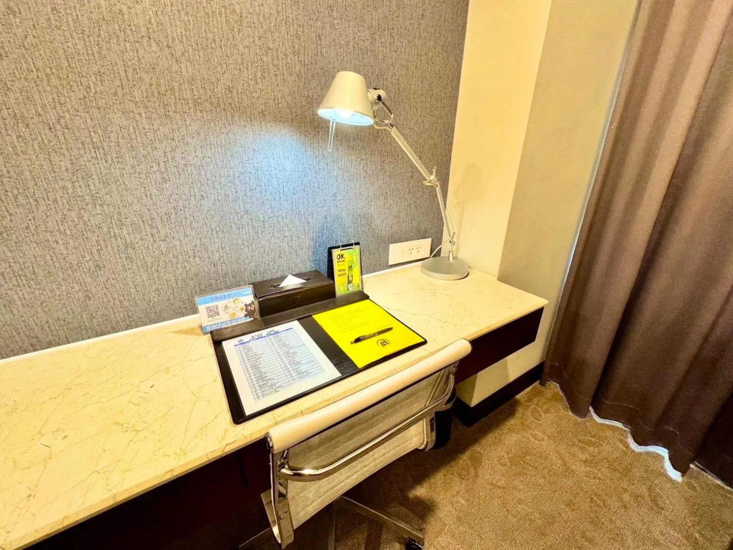 Photo of the whole room in Best Hotel