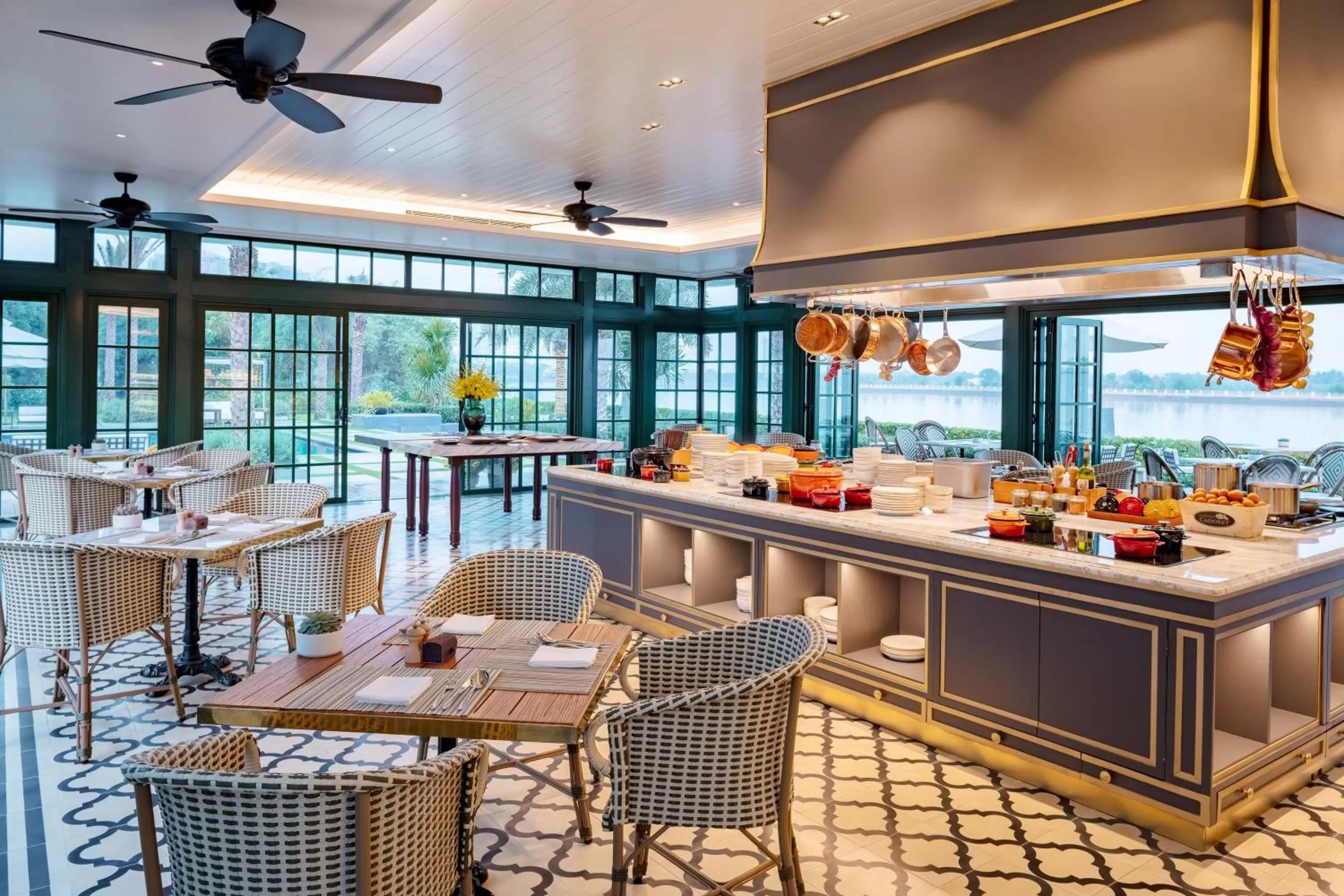 Restaurant/places to eat in Mia Saigon – Luxury Boutique Hotel