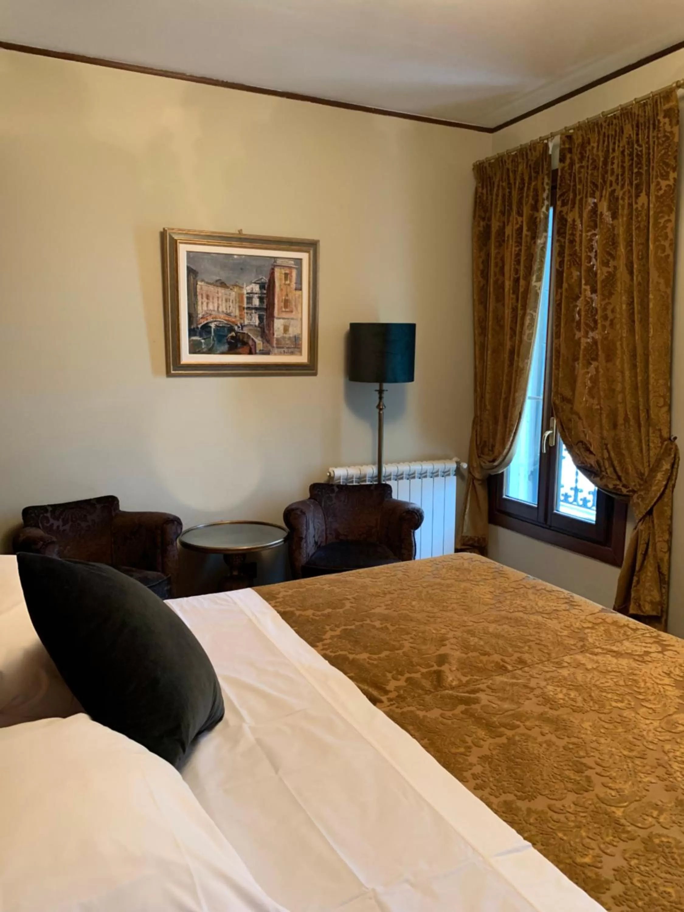 Bed in Hotel La Calcina