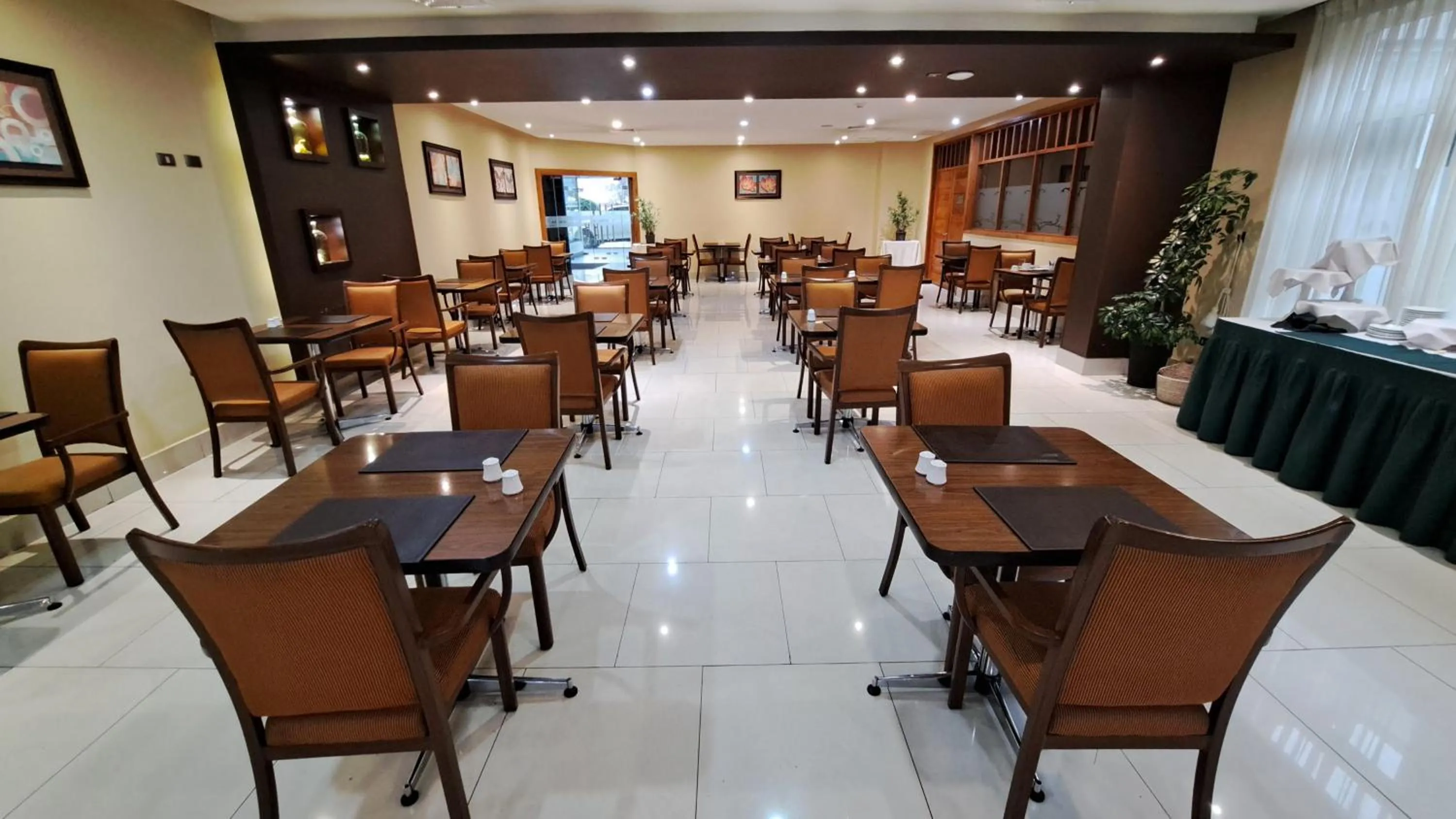 Restaurant/places to eat in Hotel Diego de Almagro Temuco