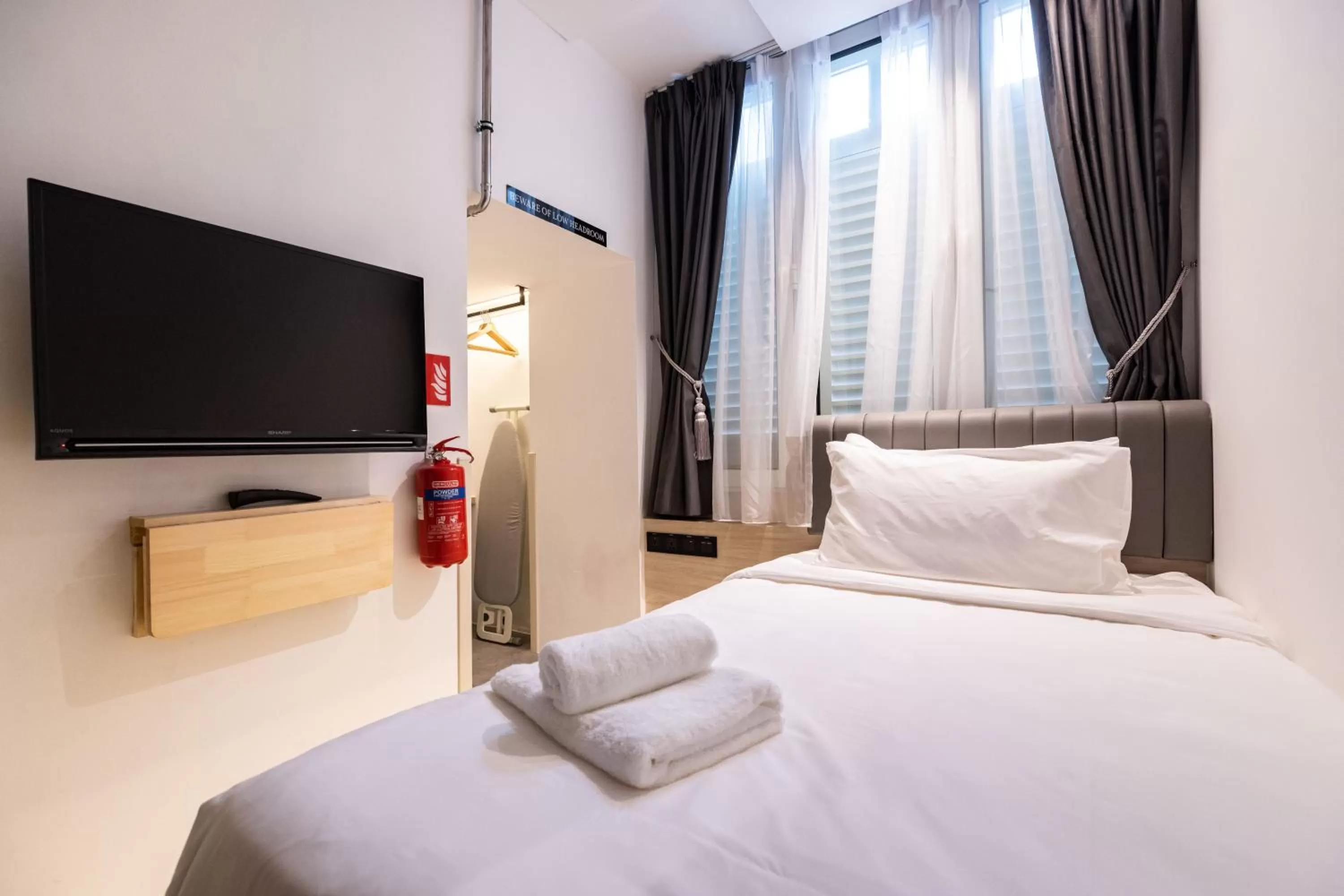 Bed in Heritage Collection on Pagoda - Mobile App Check-In