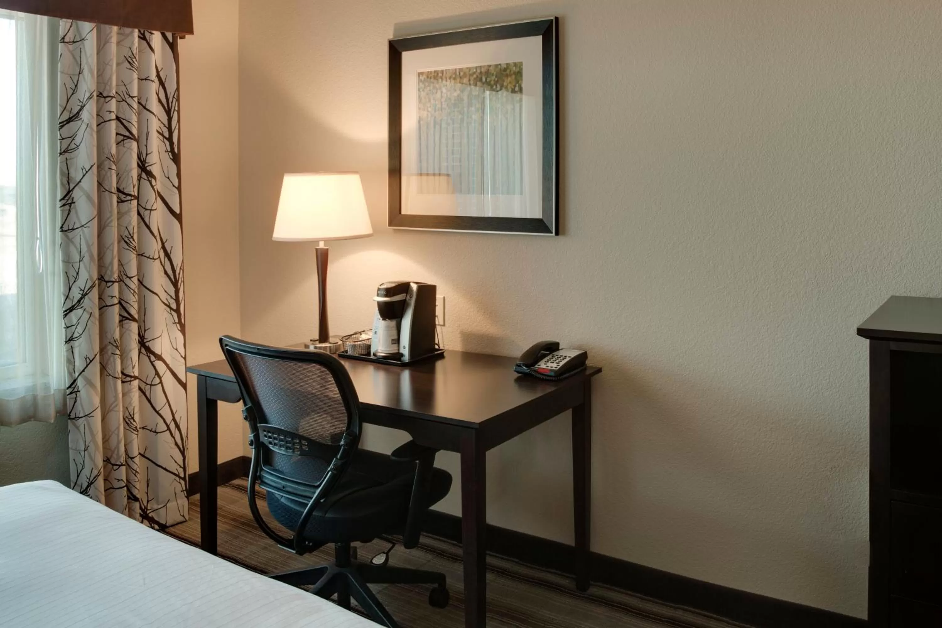 Bedroom, Bed in Holiday Inn Express & Suites Nevada by IHG