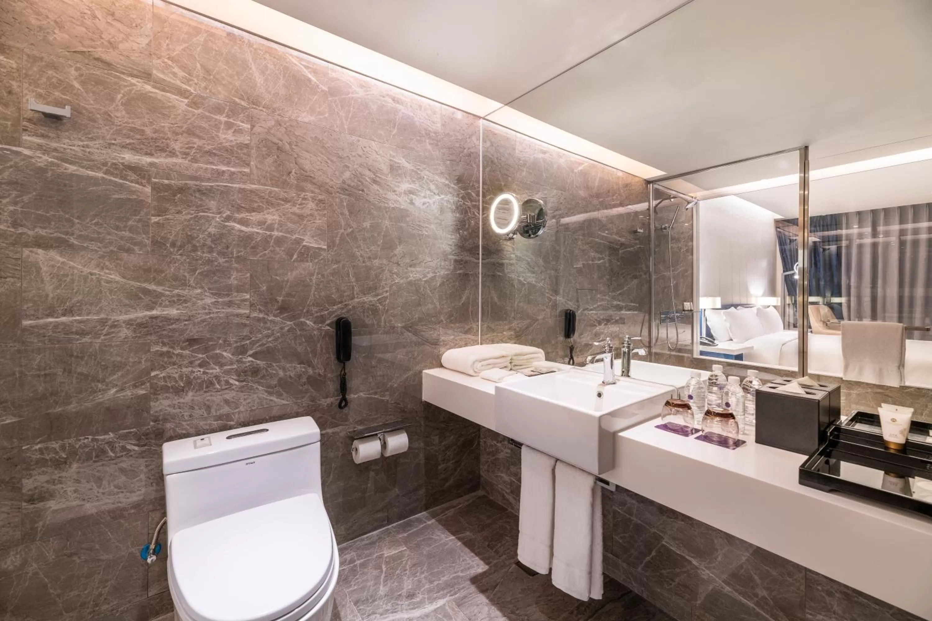 Toilet in Grand Mercure Shanghai Century Park