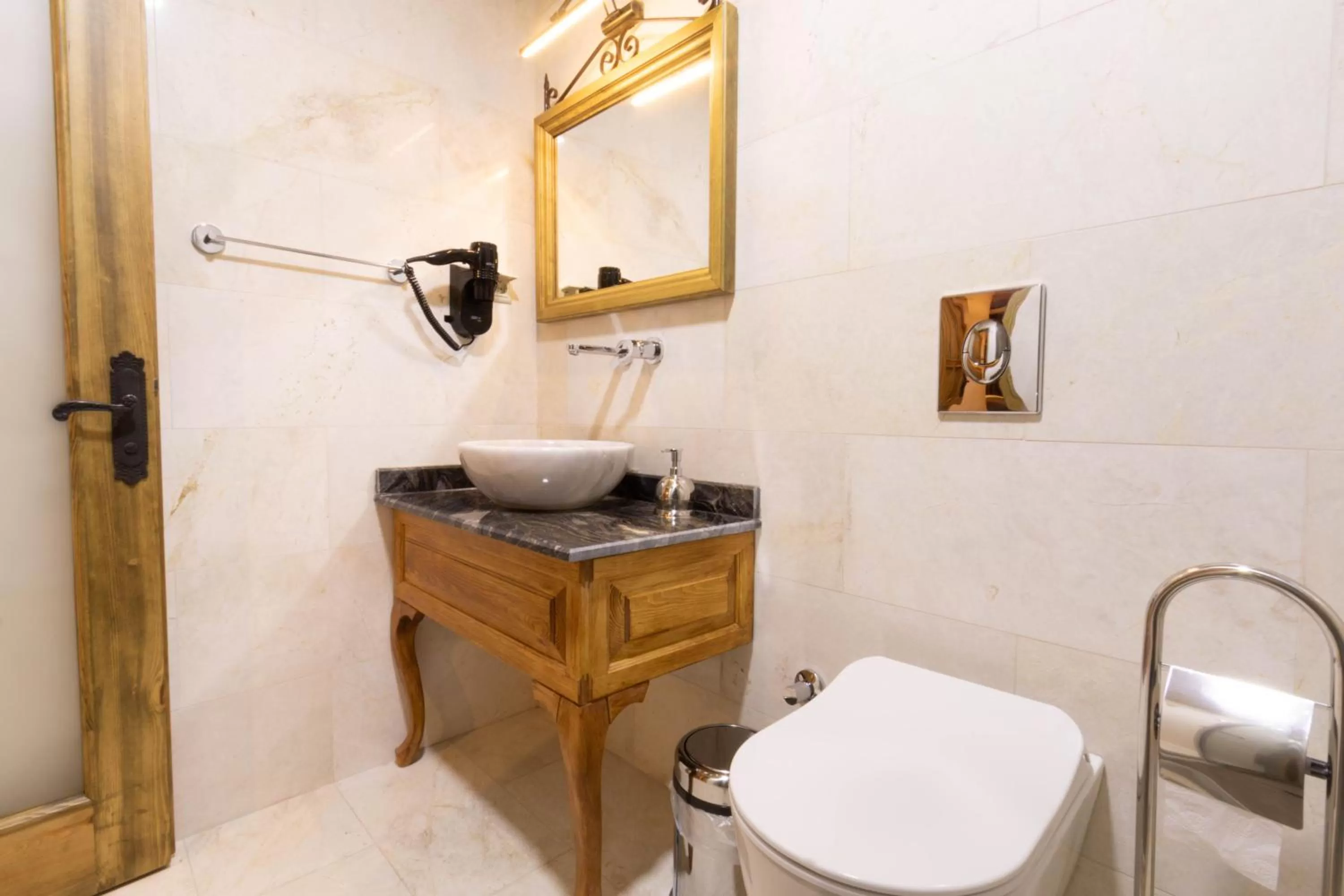 Bathroom in Sapphire Stone House