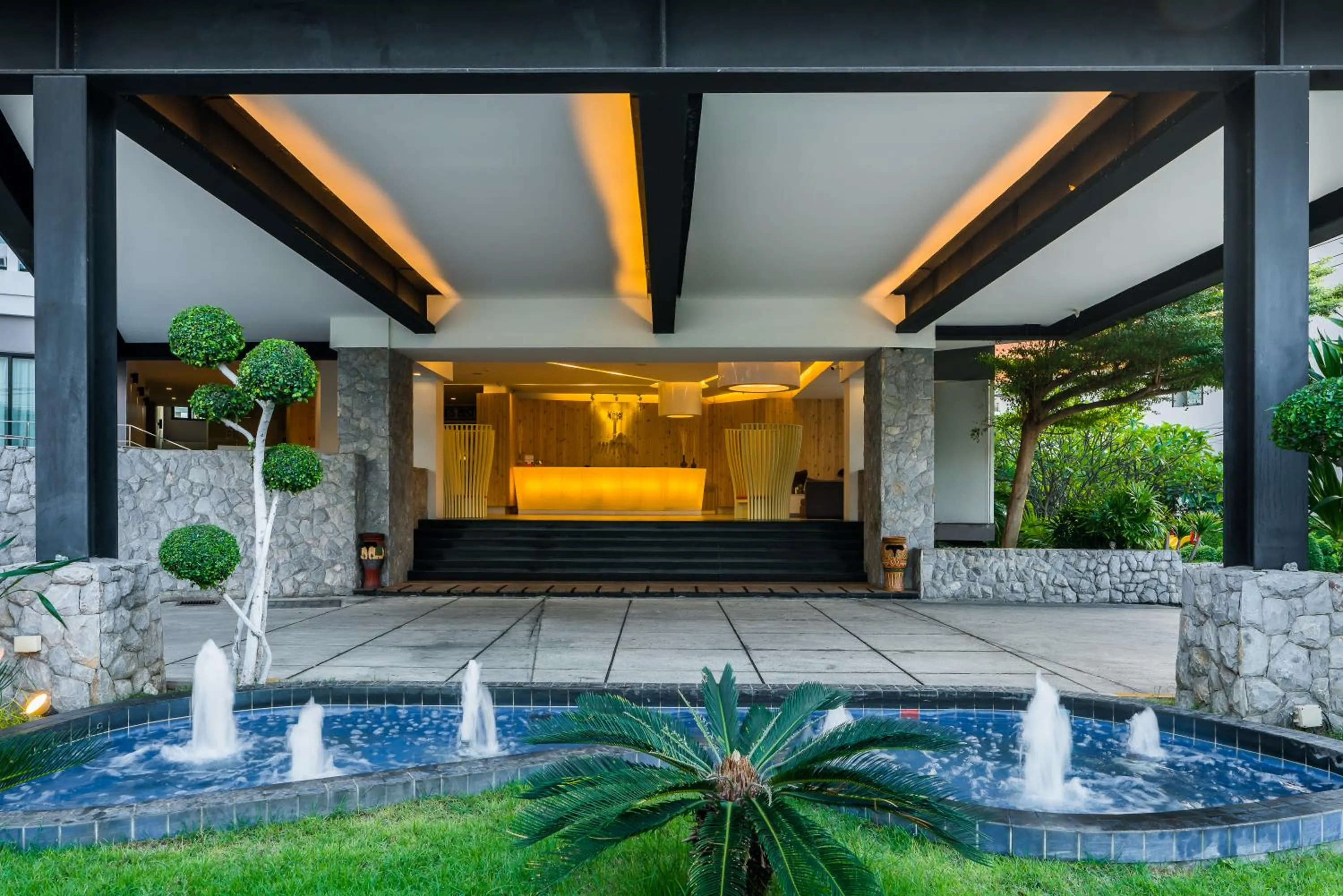 Property building in Hotel J Residence Pattaya