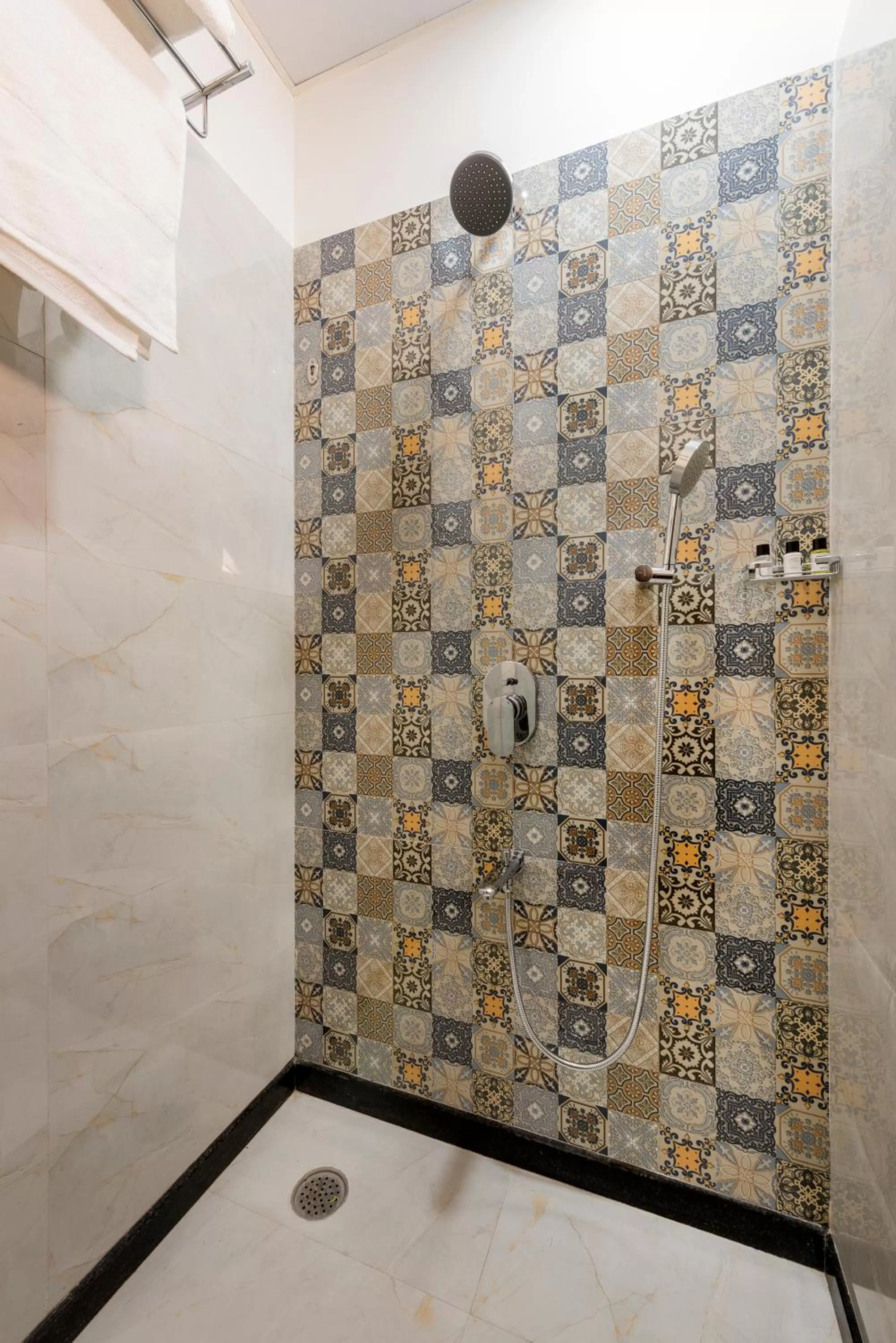 Bathroom in House of Backpackers