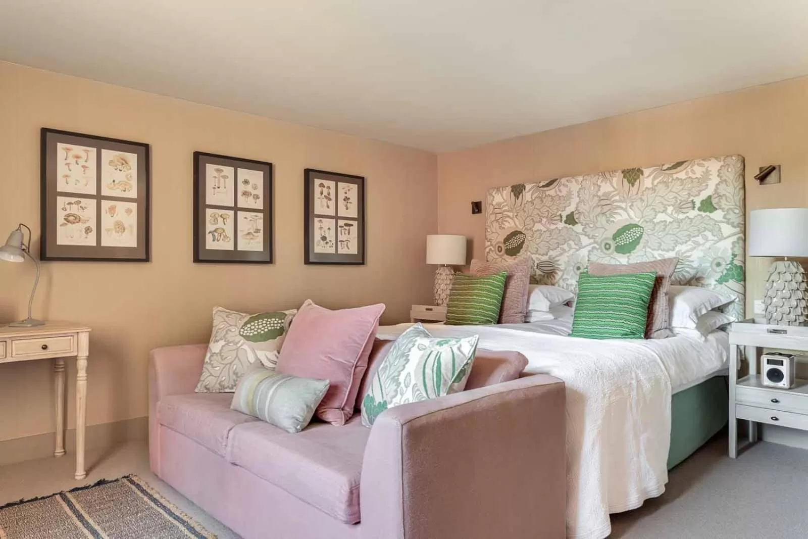 Bed in The Falstaff in Canterbury