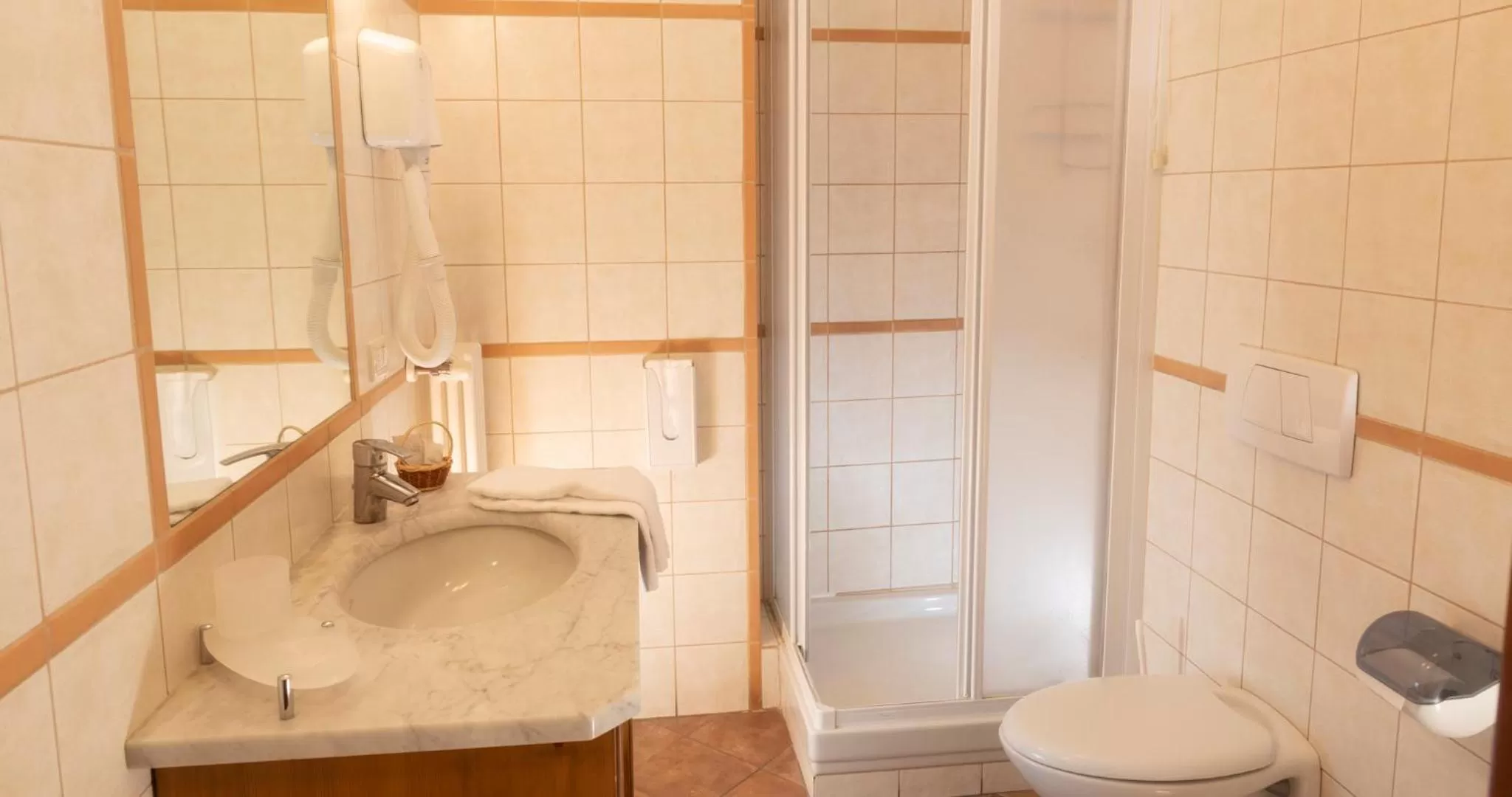 Toilet in Hotel Residence Chateau