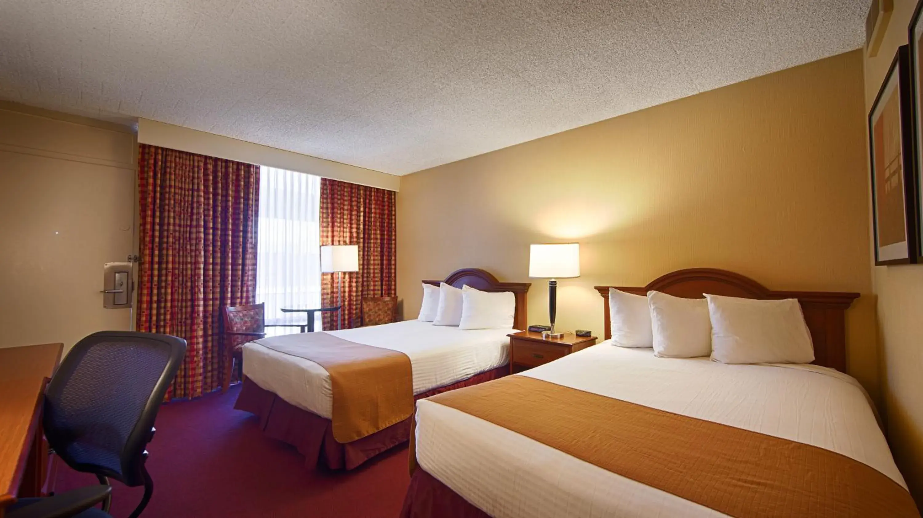 Double Room with Two Double Beds - Non-Smoking in West Gate Inn Nyack Double Room with Two Double Beds - Non-Smoking in West Gate Inn Nyack