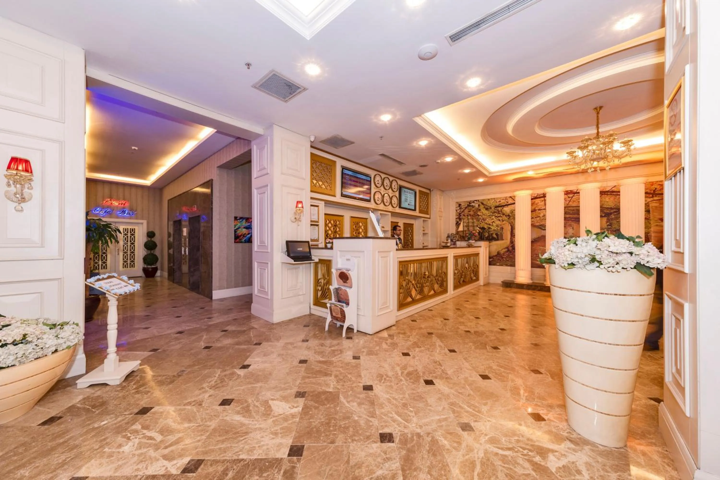 Lobby or reception in Marnas Hotels
