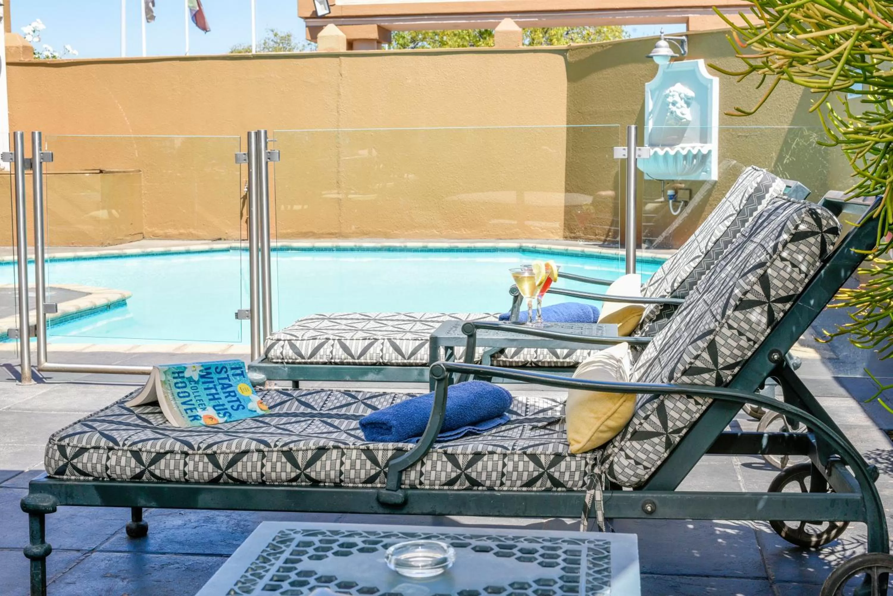 Swimming pool in Mercure Hotel Bedfordview