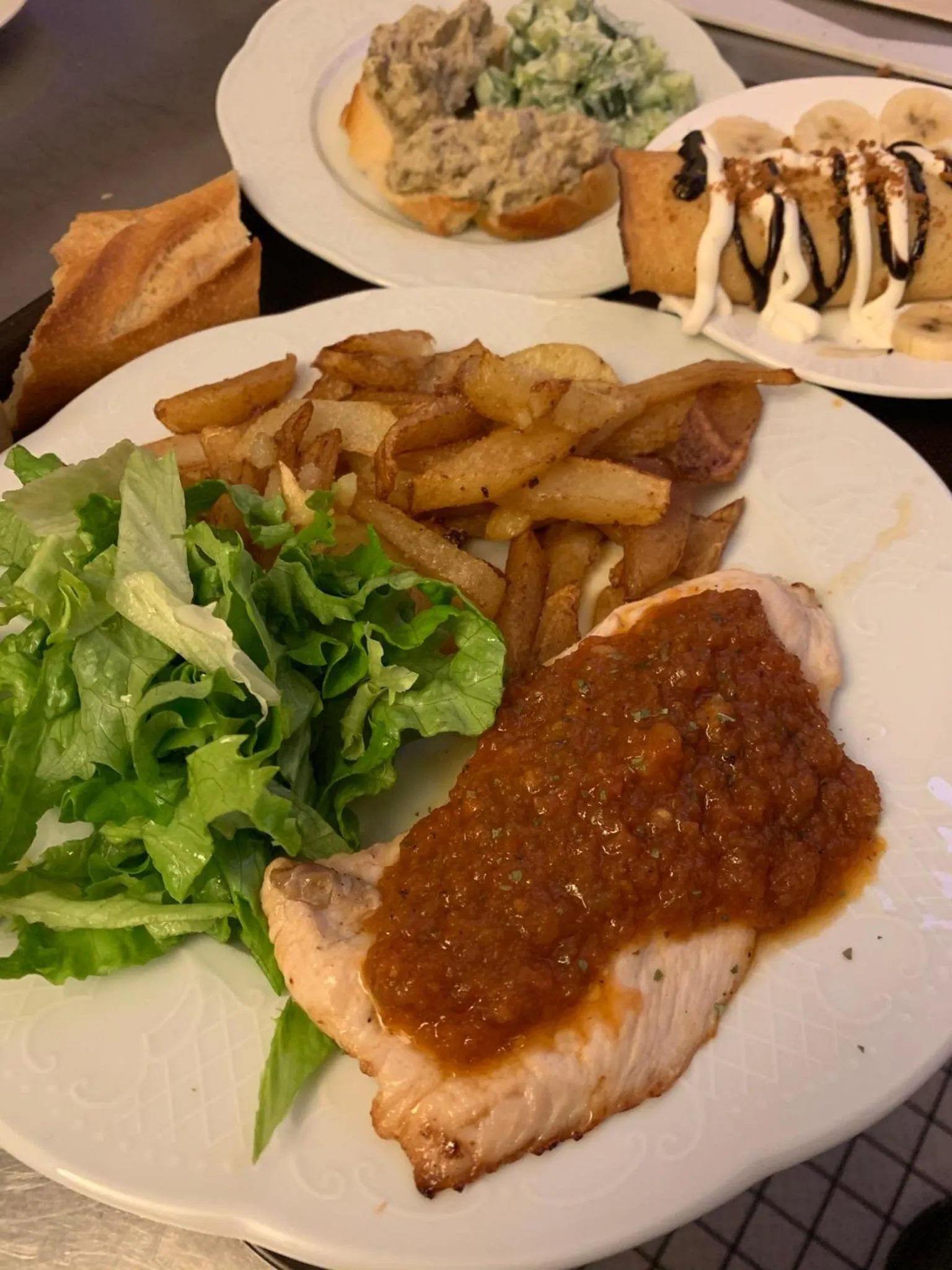 Restaurant/places to eat, Food in Comfort Hotel Orleans Sud