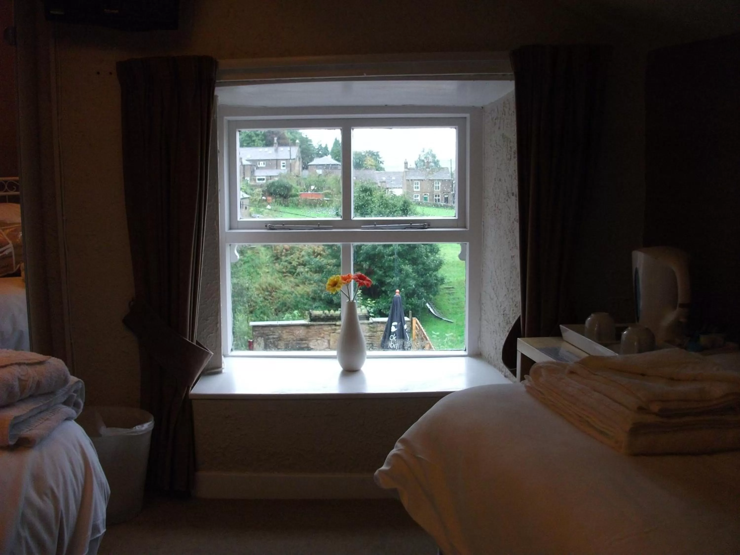 View (from property/room), Bed in The Lantern Pike Inn