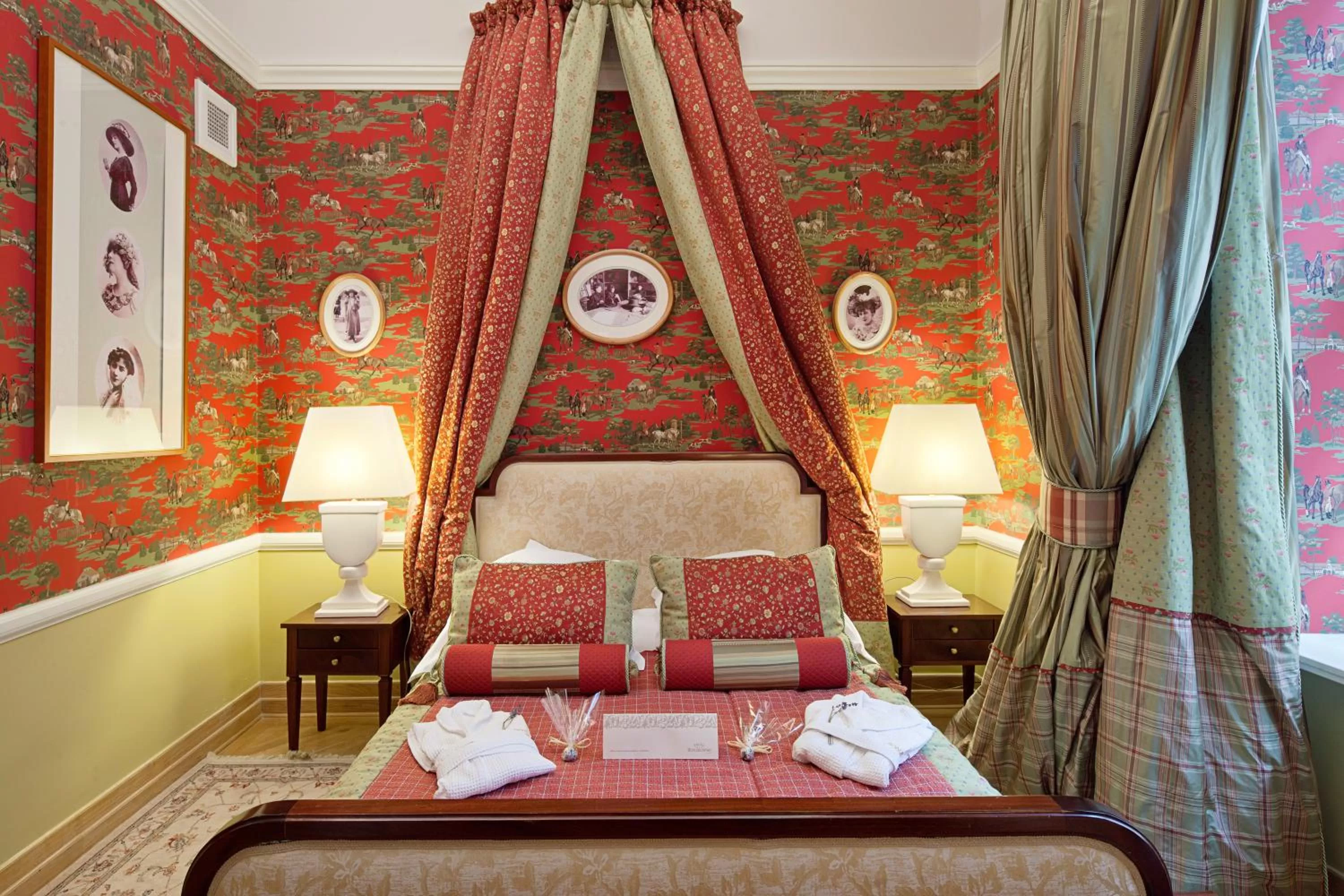 Bed in The Bonerowski Palace Boutique Hotel