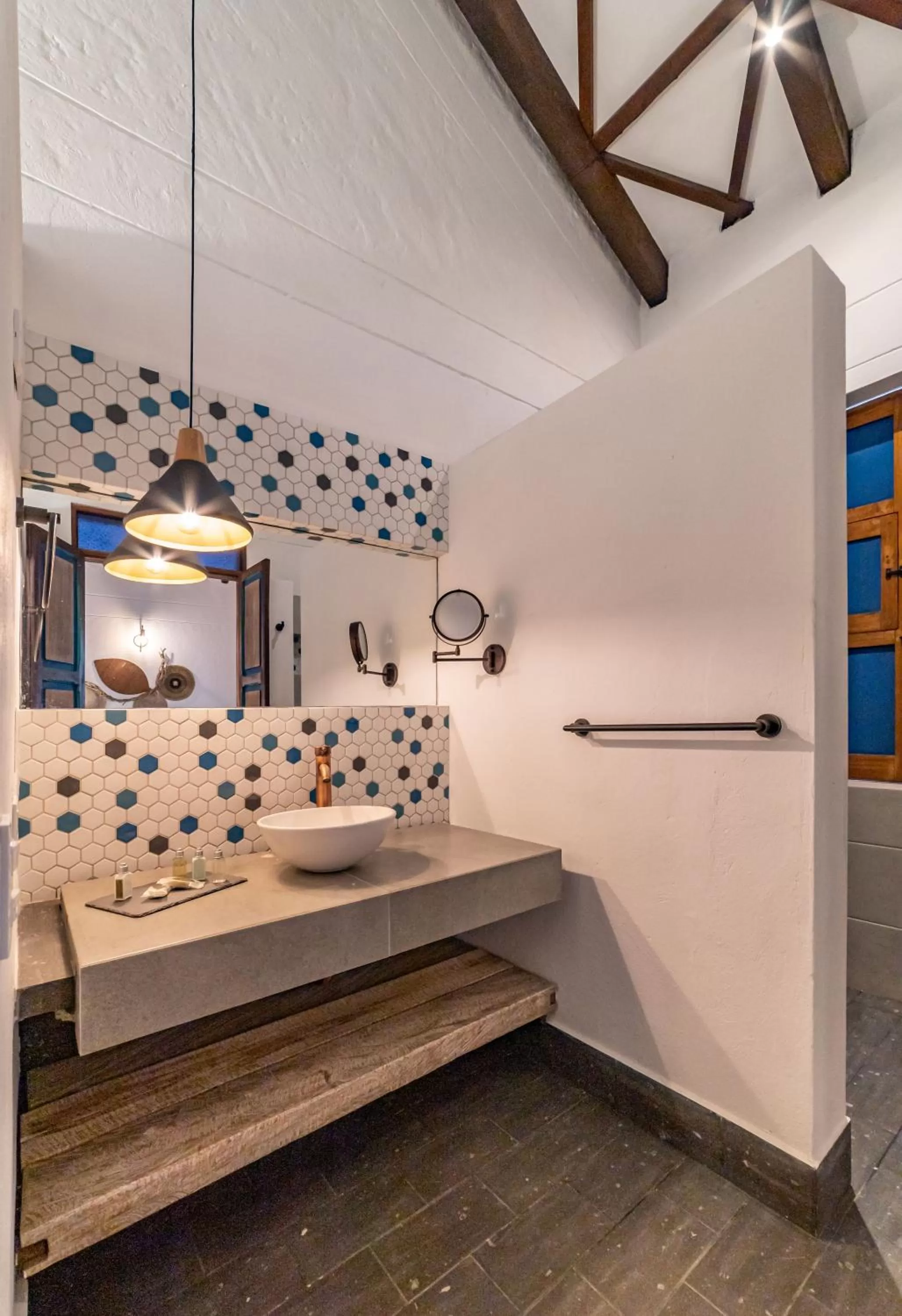 Bathroom in Casa Jacaranda Hotel Boutique