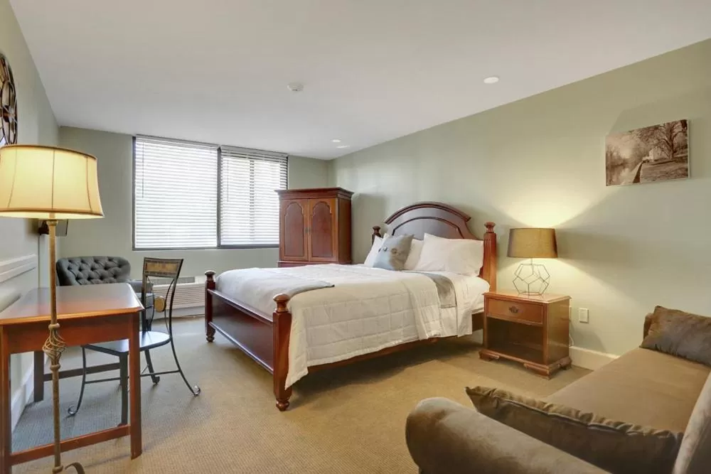 Bed in Allenberry Resort