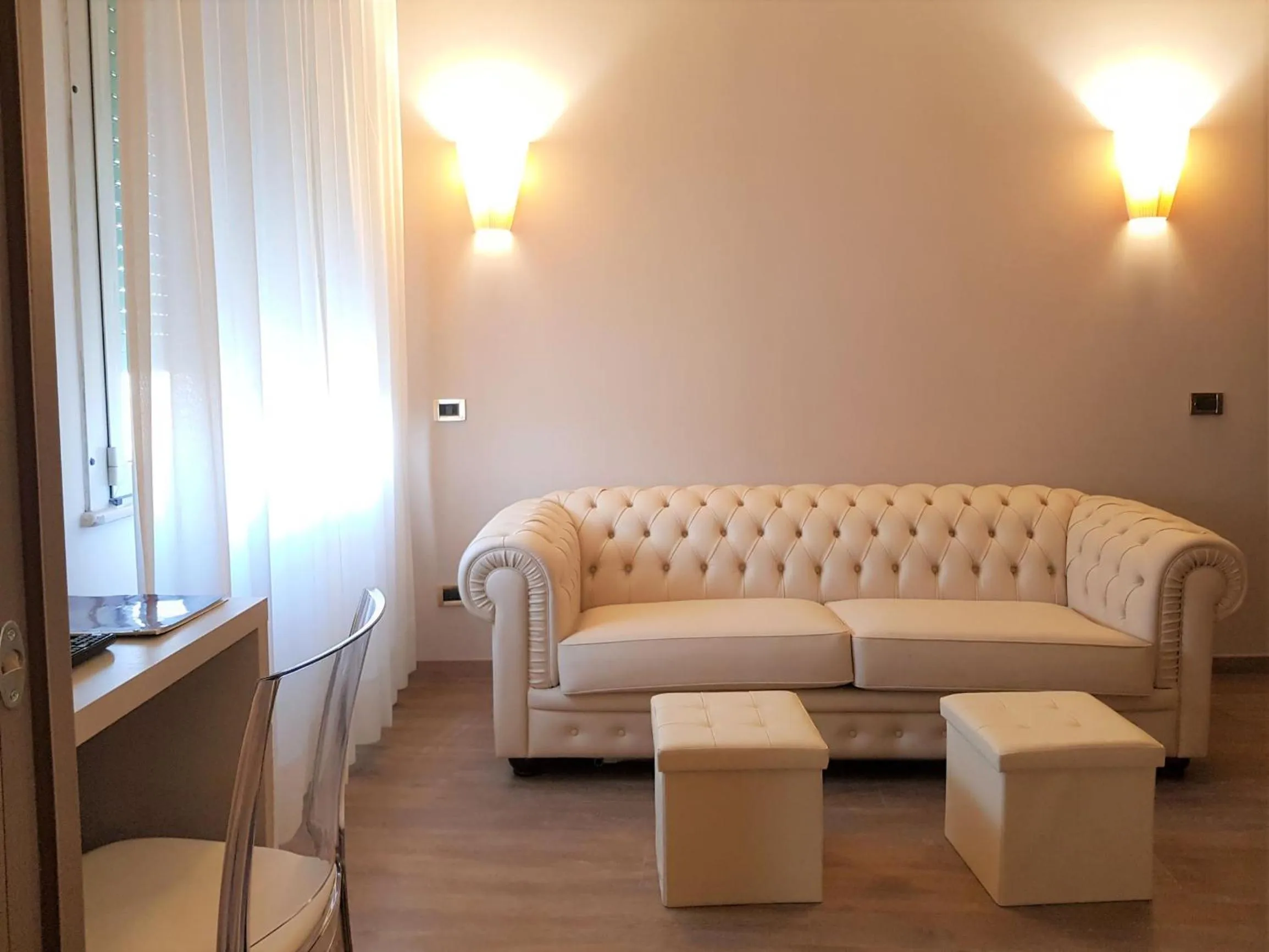 Living room in Astra Hotel