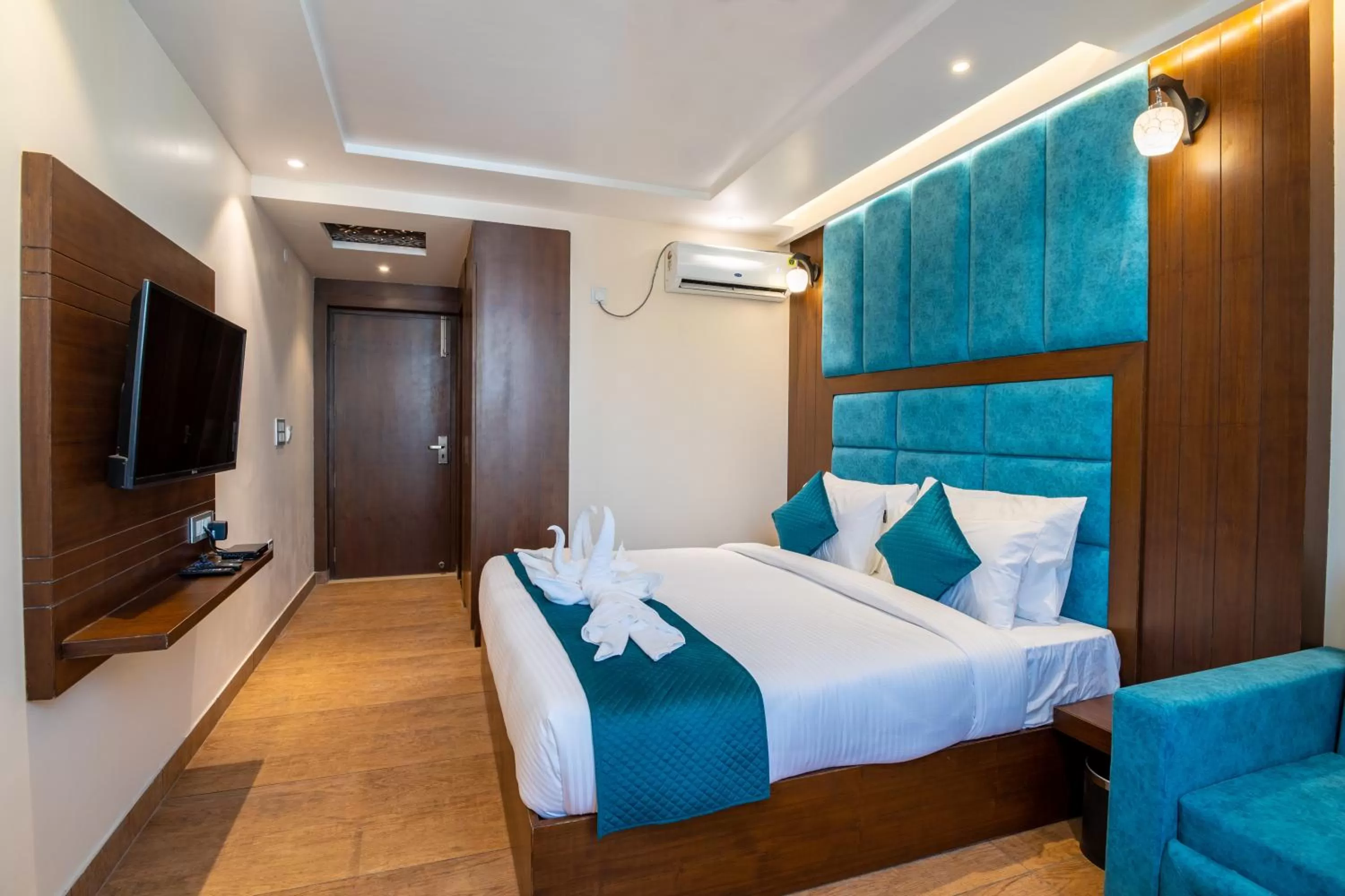 Bedroom in HOTEL VIVAAN REGENCY