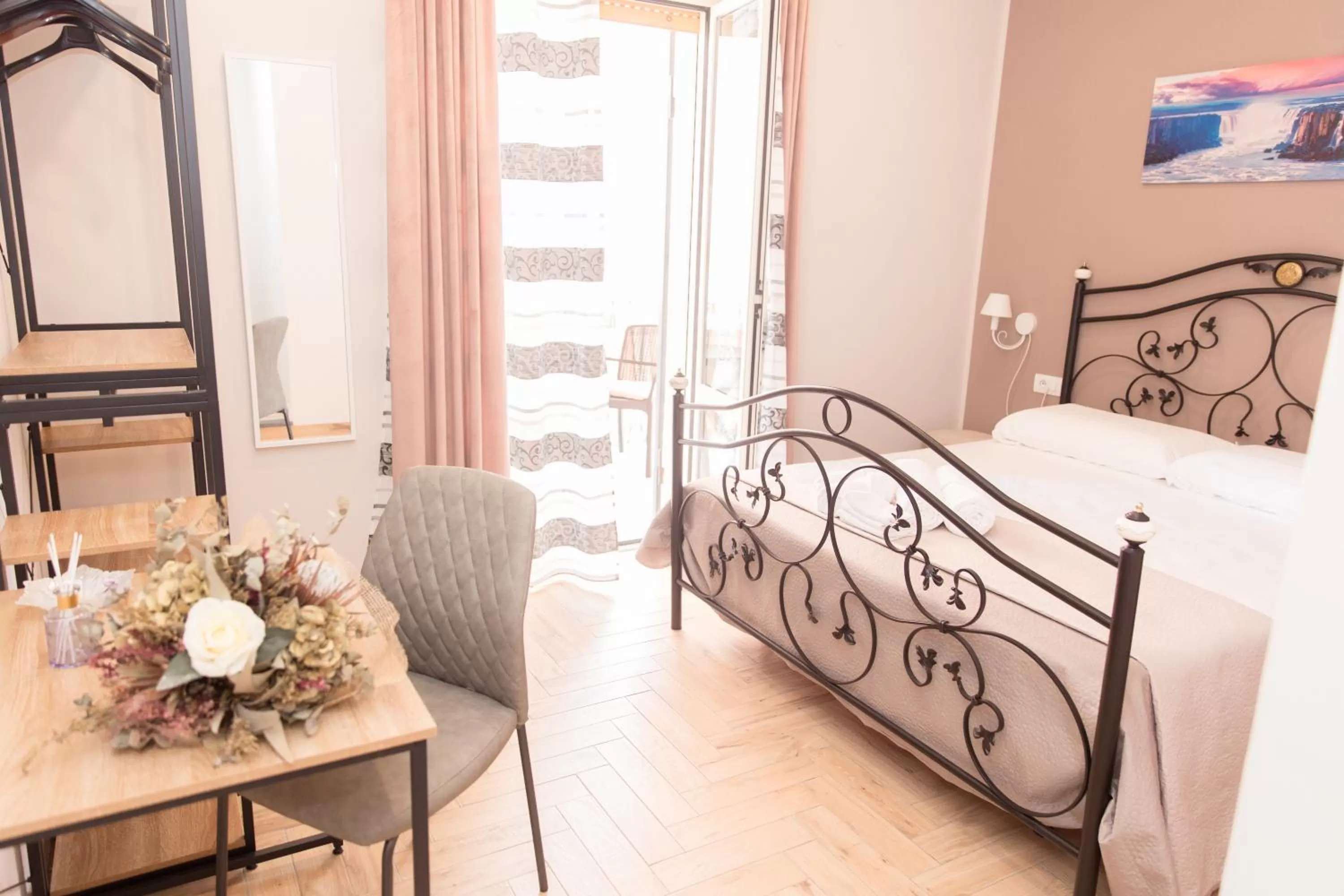 Photo of the whole room, Bed in B&B Civicocento