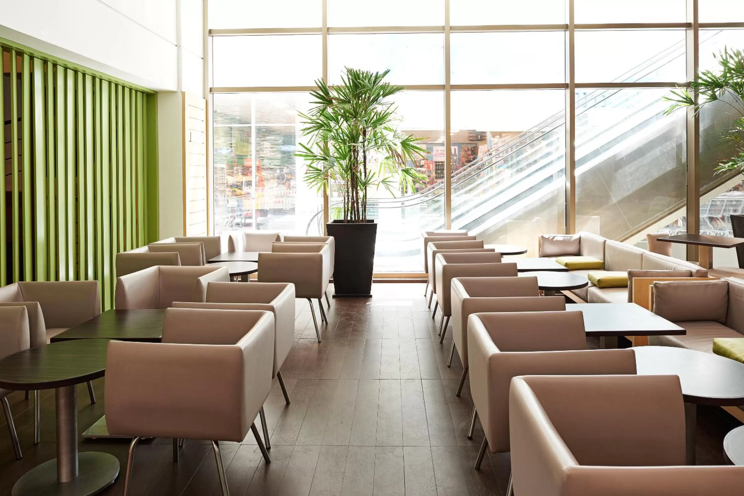 Lounge or bar in Ibis Cancun Centro