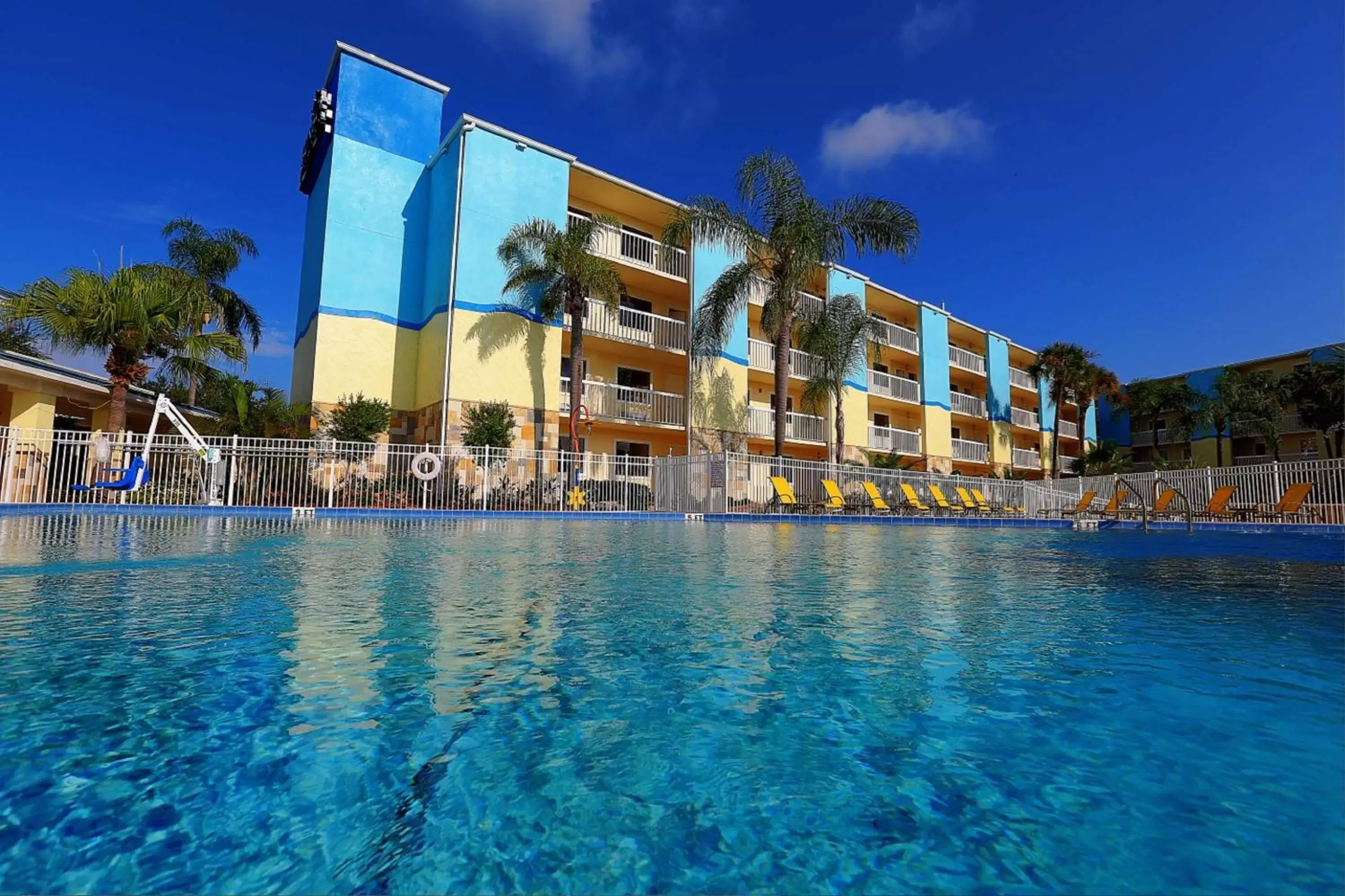 Property Building in SureStay Plus by Best Western Orlando International Drive Property Building in SureStay Plus by Best Western Orlando International Drive