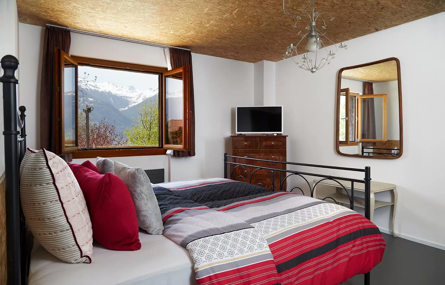 Deluxe Apartment in B&B La Forge de Diogne - luxury and cosy alpine lodge