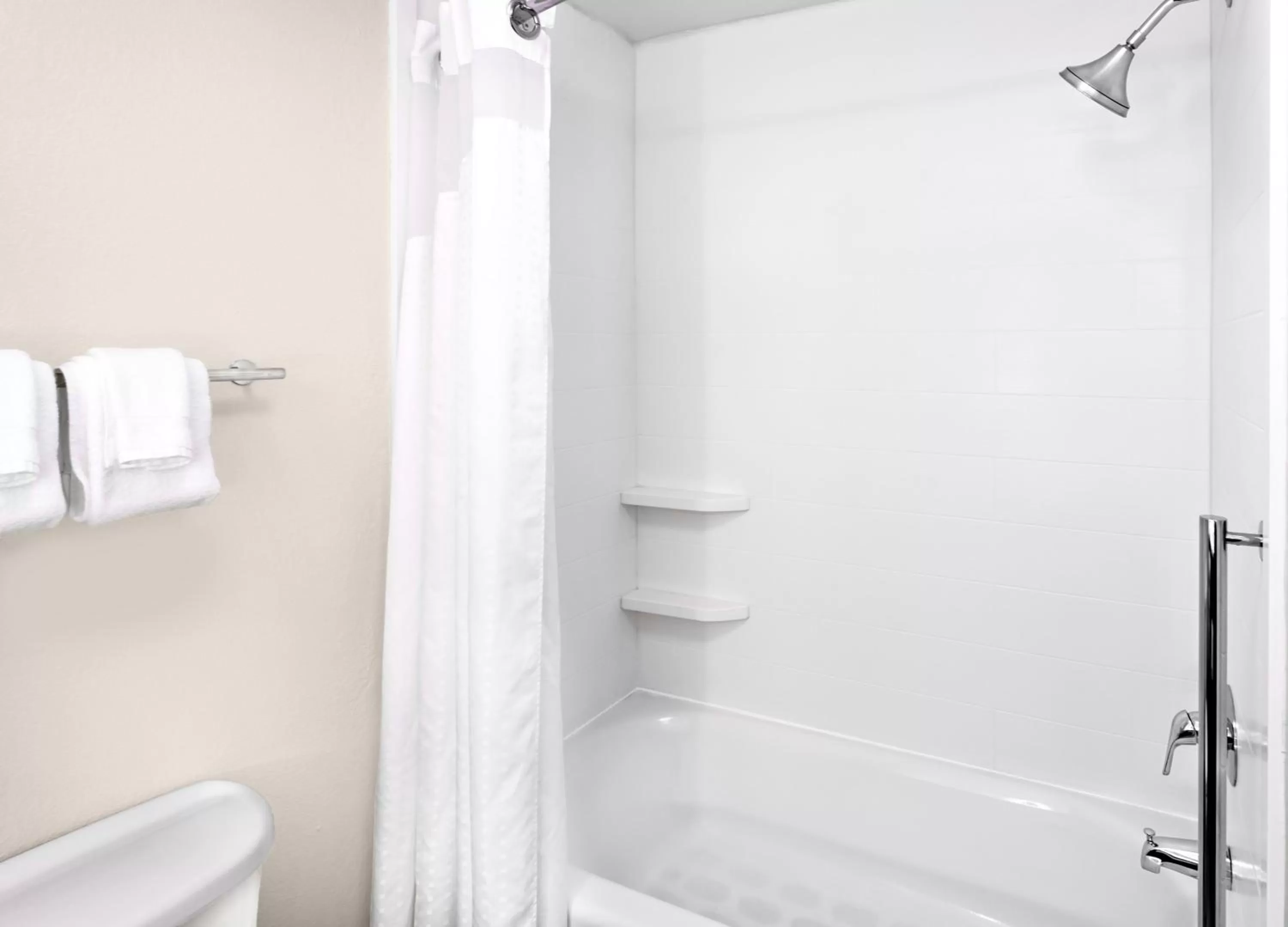 Bathroom in Holiday Inn Express Lake Wales North-Winter Haven by IHG