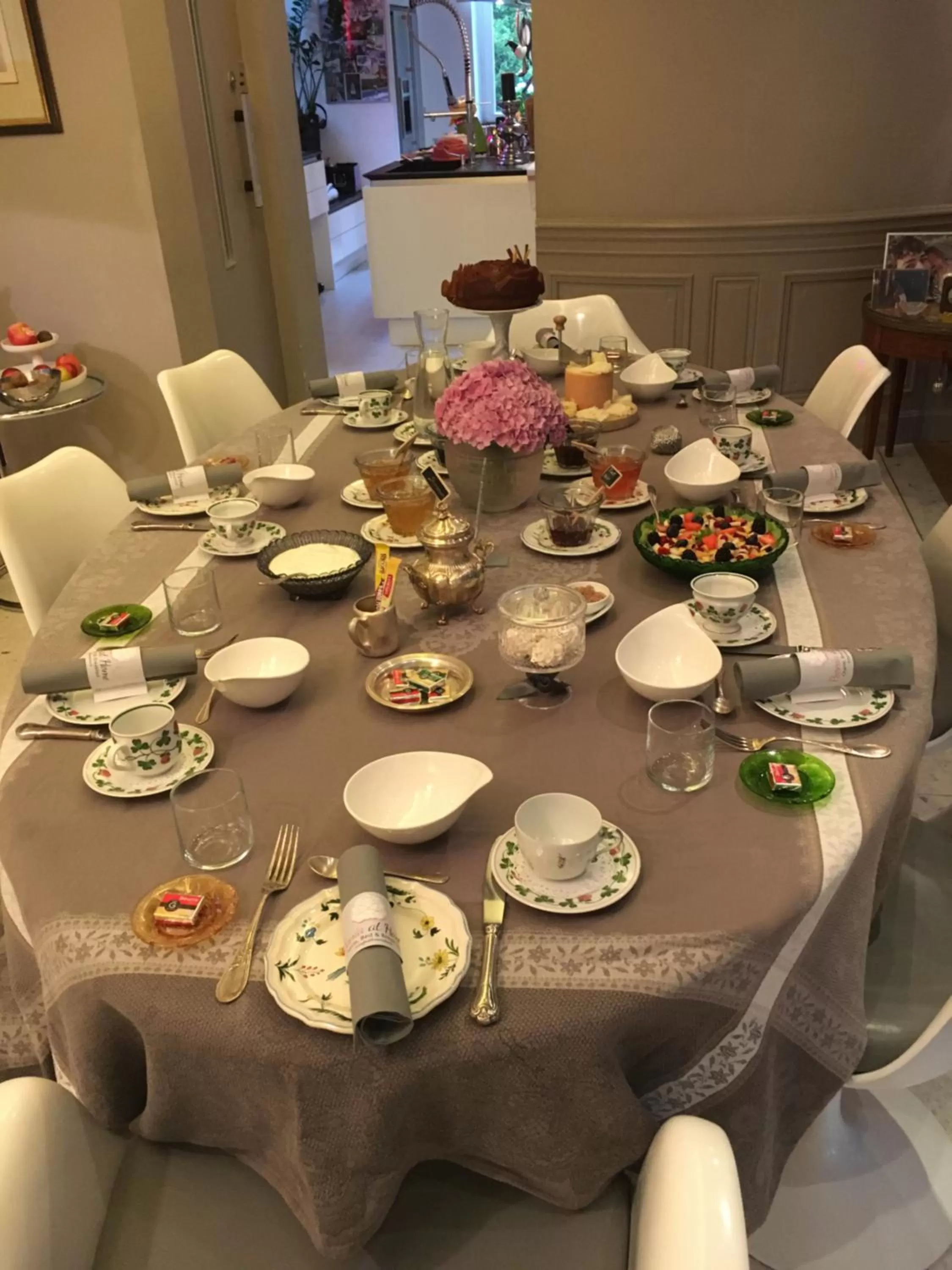 Restaurant/Places to Eat in Peonia at Home - Maison d'hôtes d'exception