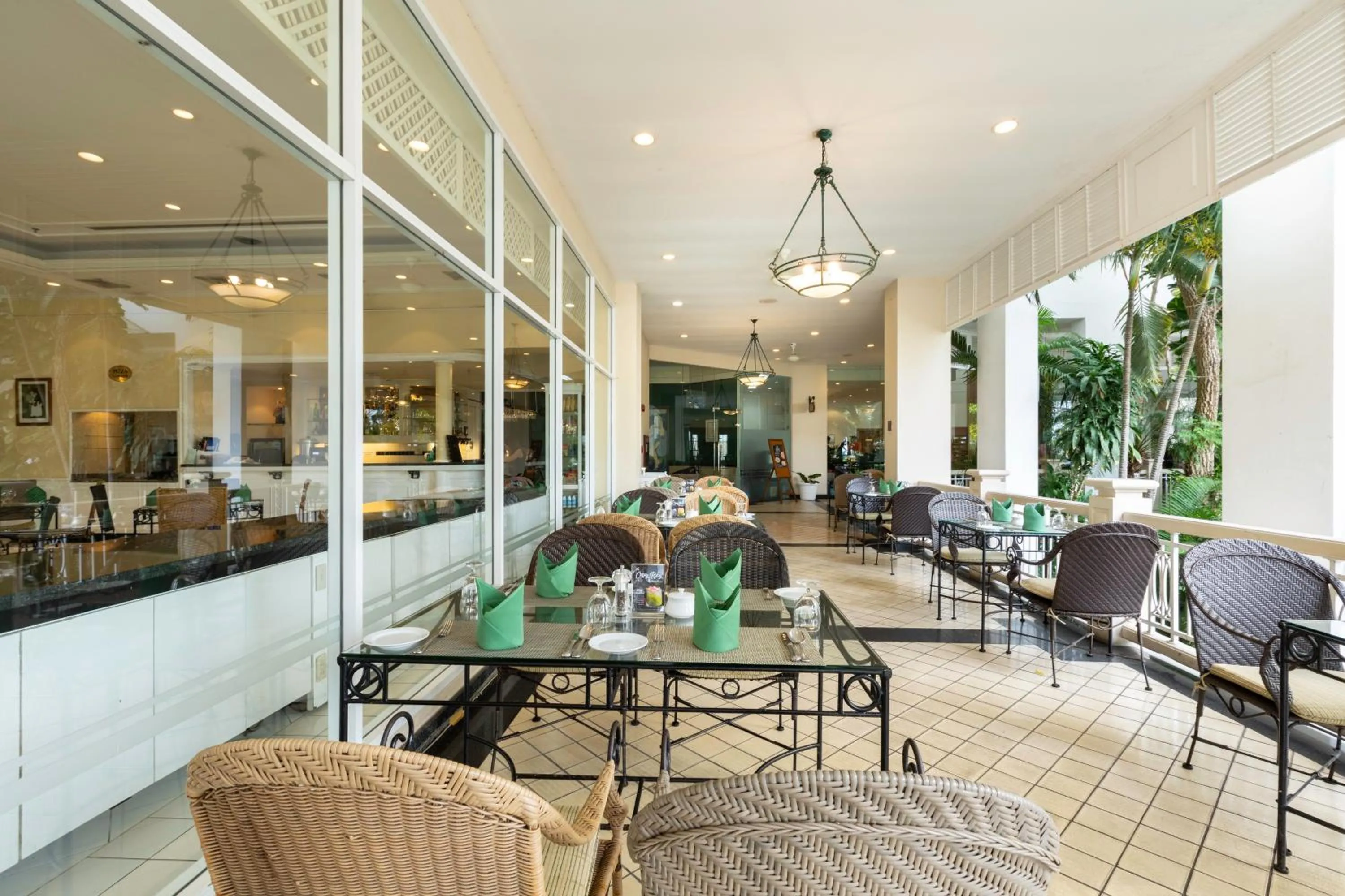 Restaurant/places to eat in Kantary Bay Hotel And Serviced Apartment Rayong