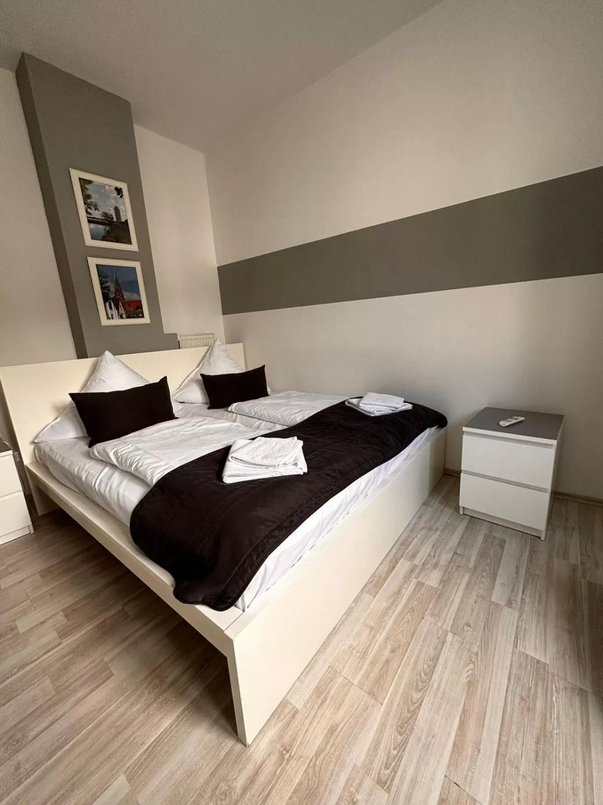 Bed in Hotel Deutscher Hof