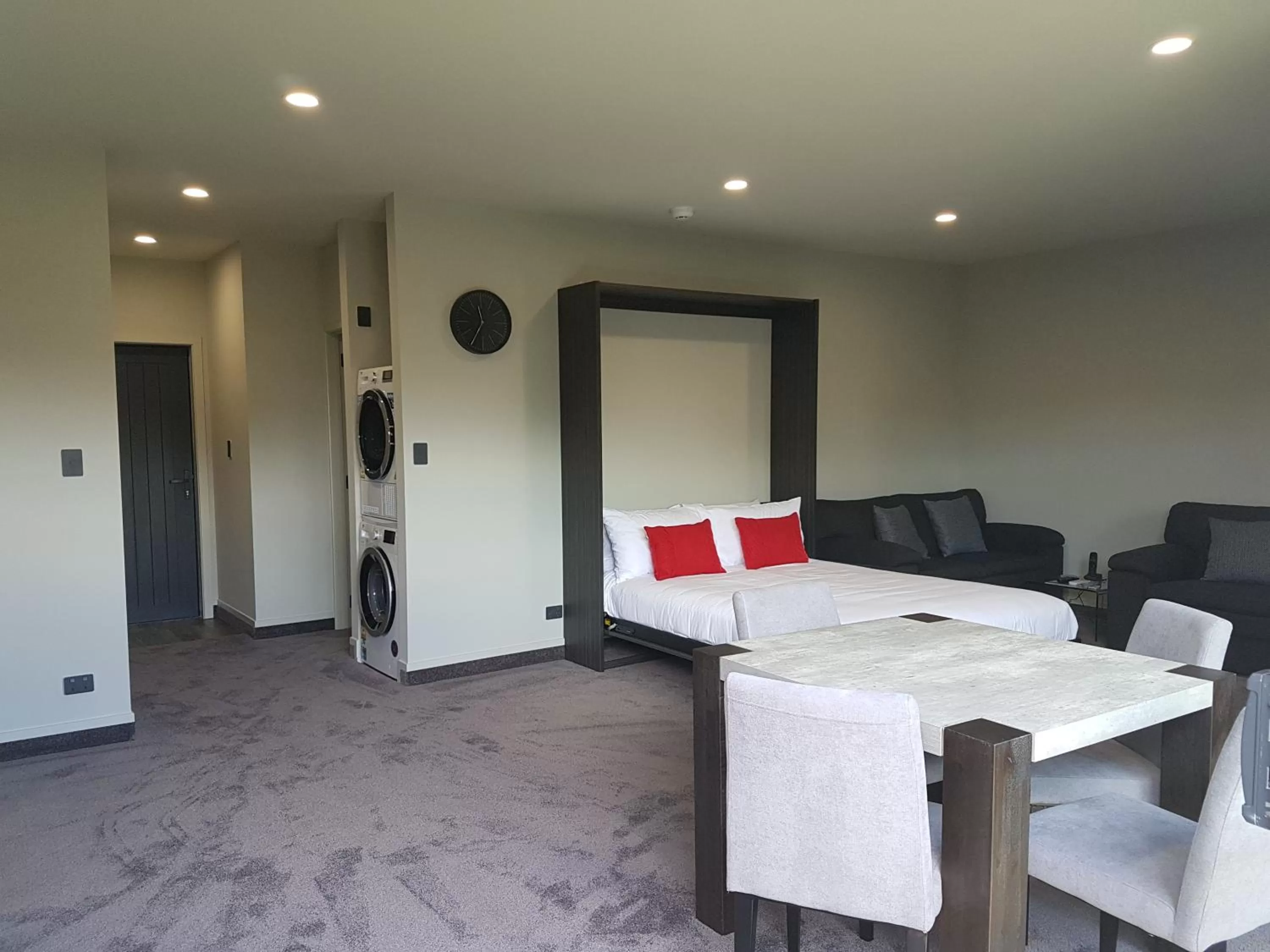 Seating area in Kings On Peace