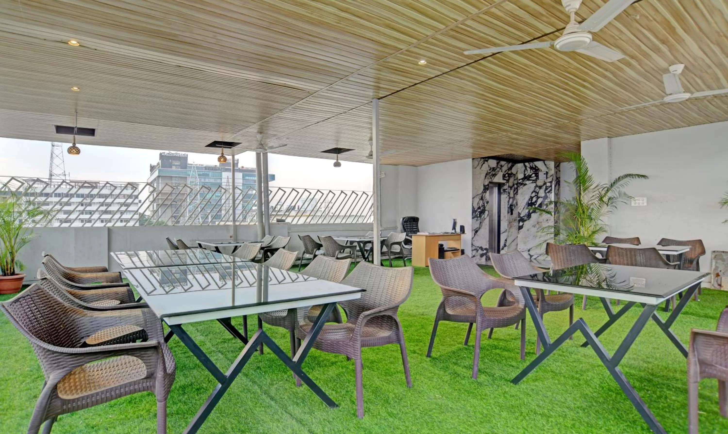 Restaurant/places to eat in Treebo Trend Shiv Chhaya Vijay Nagar