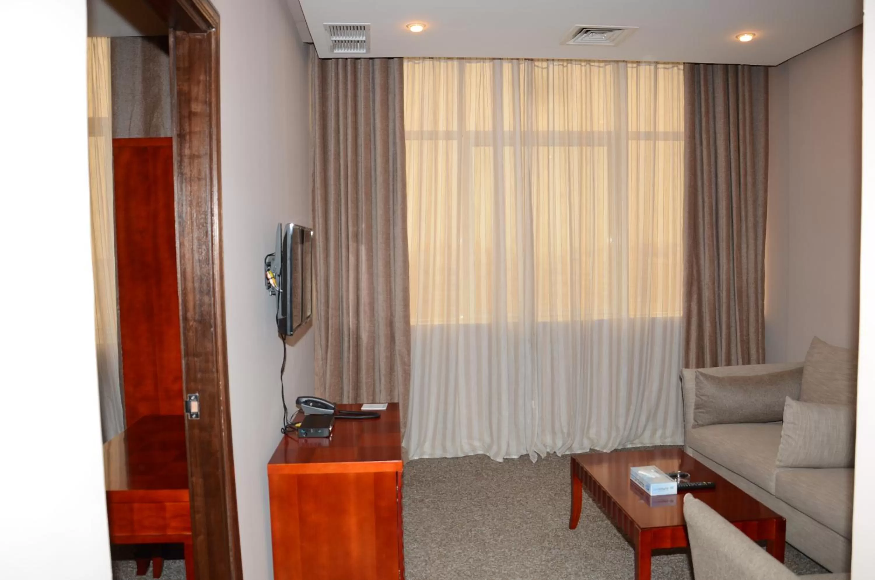 Seating area in Continental Inn Hotel Al Farwaniya