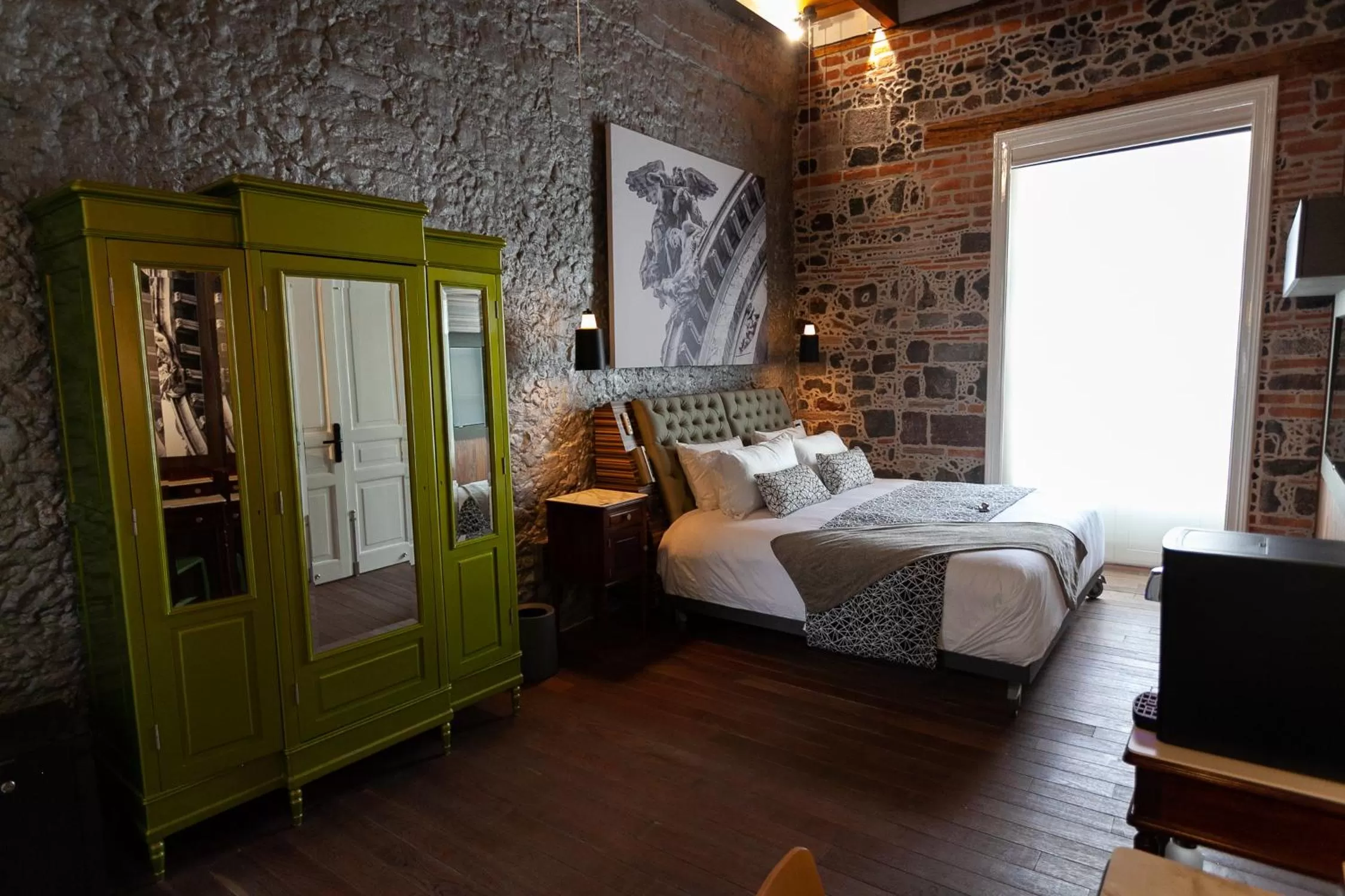 Photo of the whole room in Mumedi Design Hotel