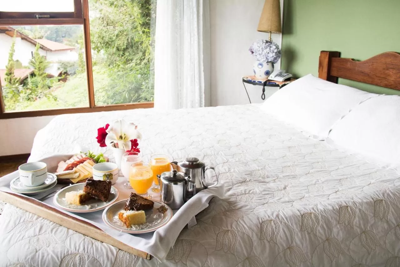 Bed in Hotel Meissner Hof