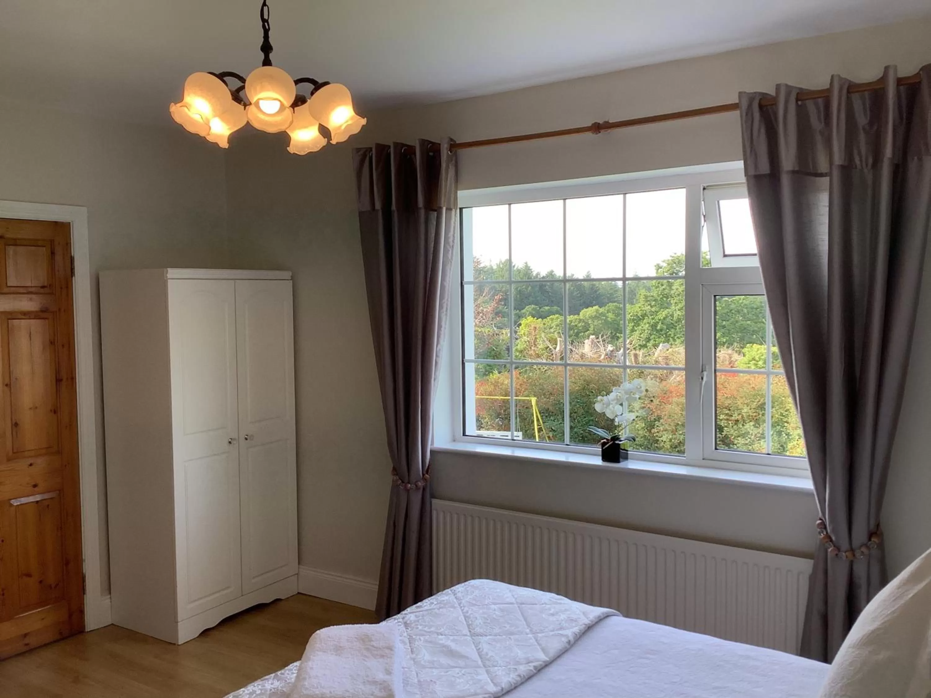 Bed in O' Sullivan's B & B