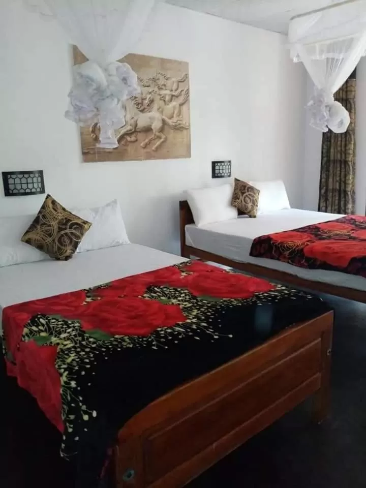 Bed in The Horizon Root Inn