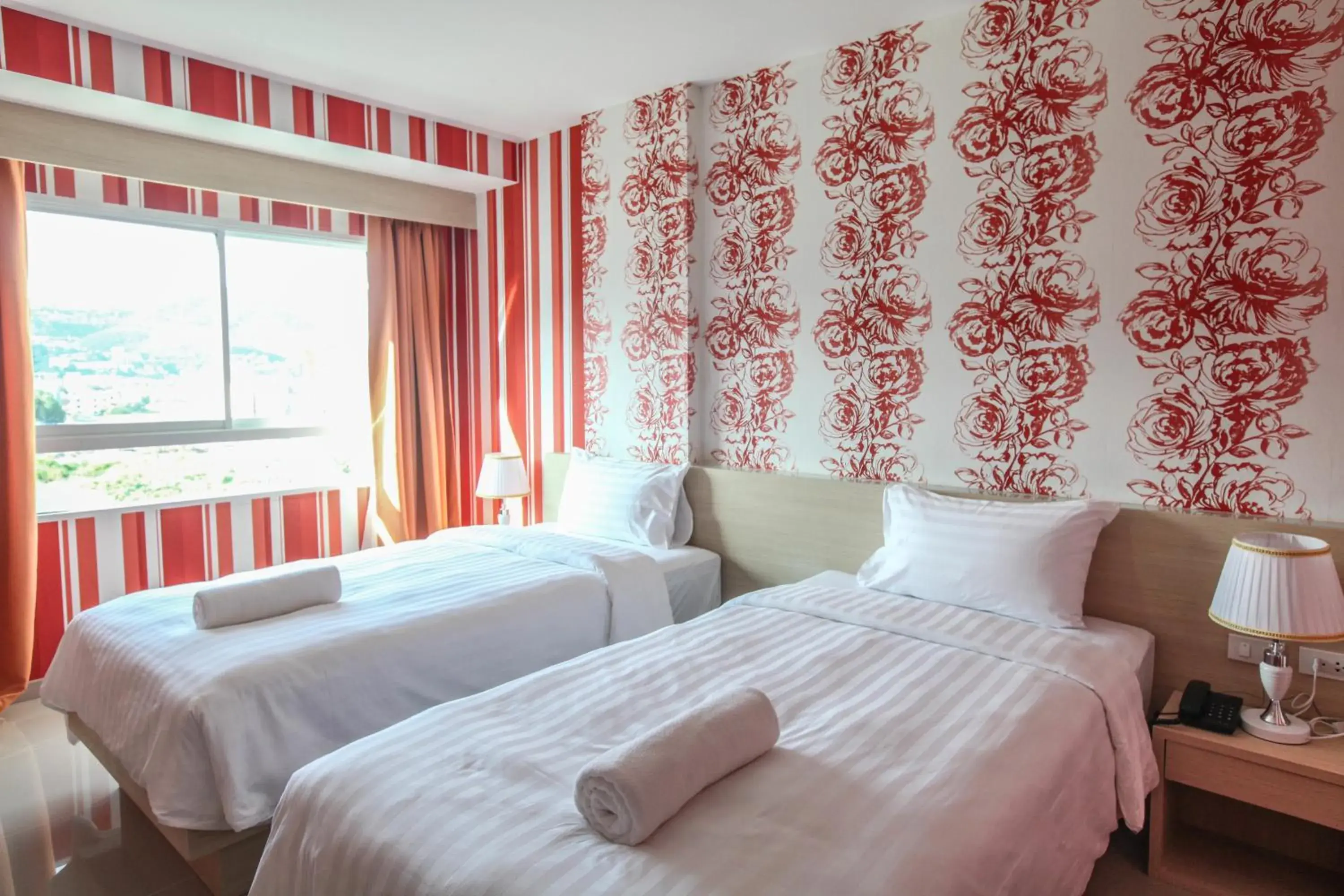 Deluxe Twin Room in Ocean and Ole Patong Deluxe Twin Room in Ocean and Ole Patong