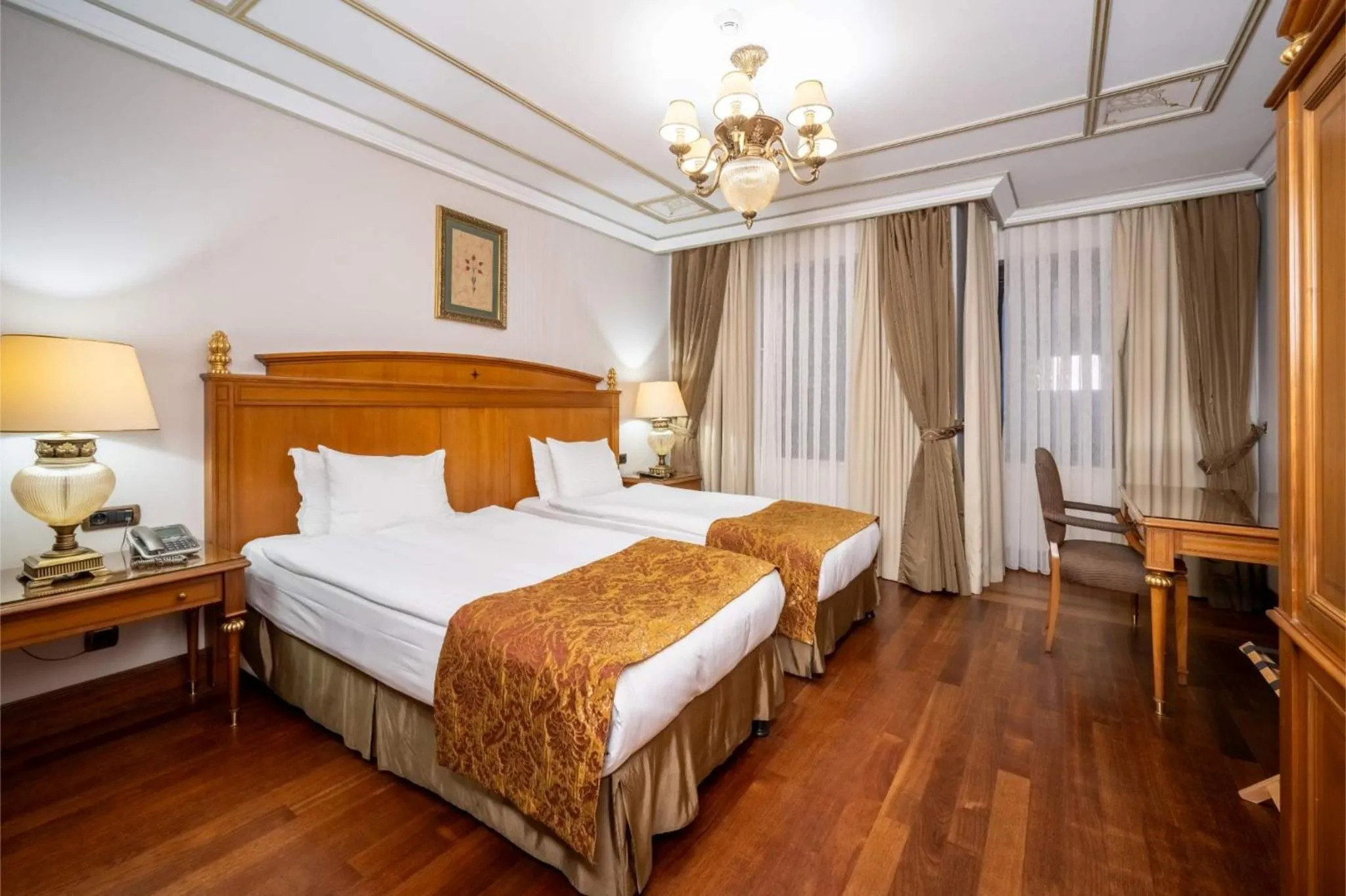 Bed in The Central Palace Taksim