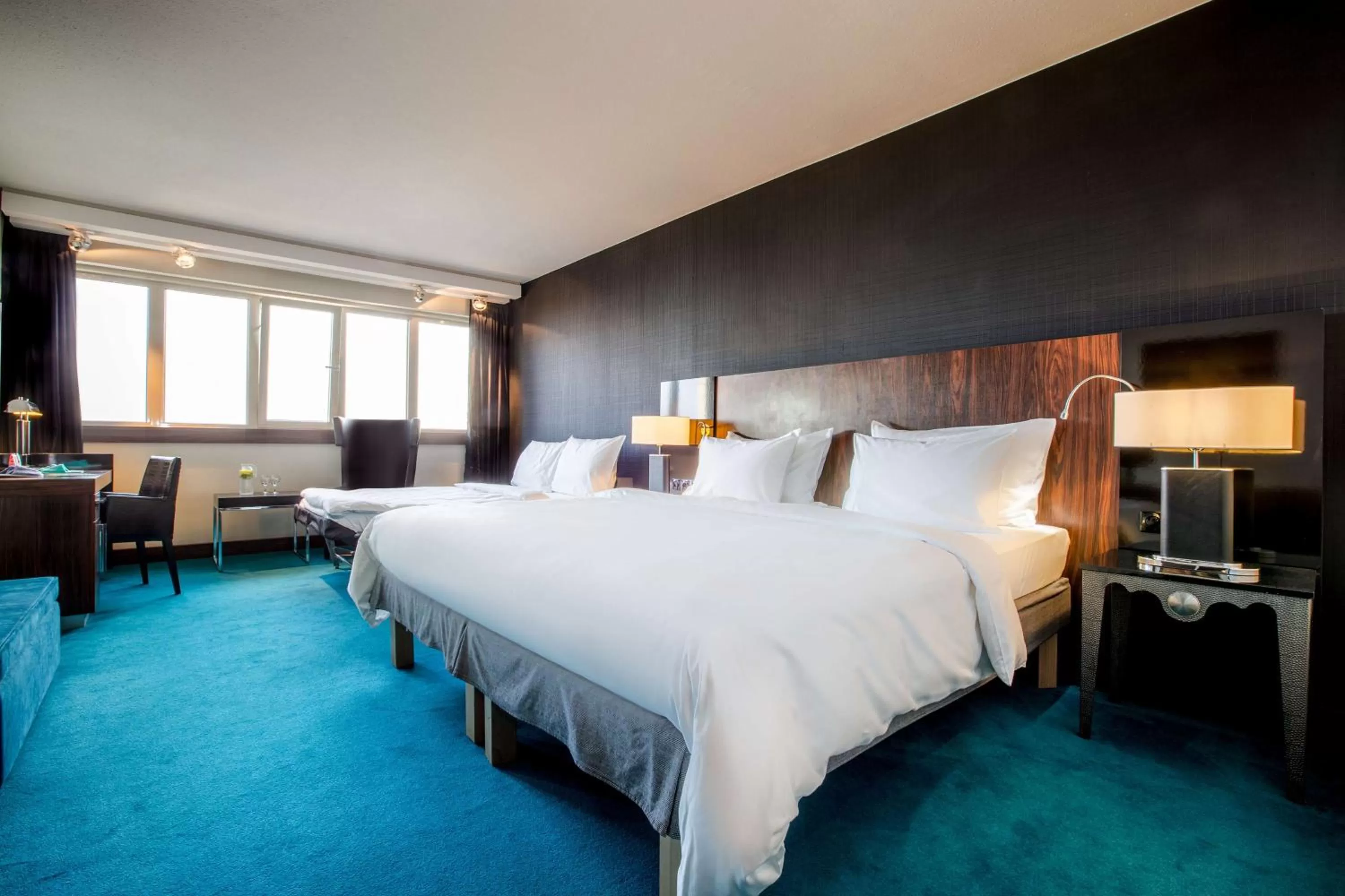 Bedroom, Bed in Radisson Blu Hotel, Hamburg