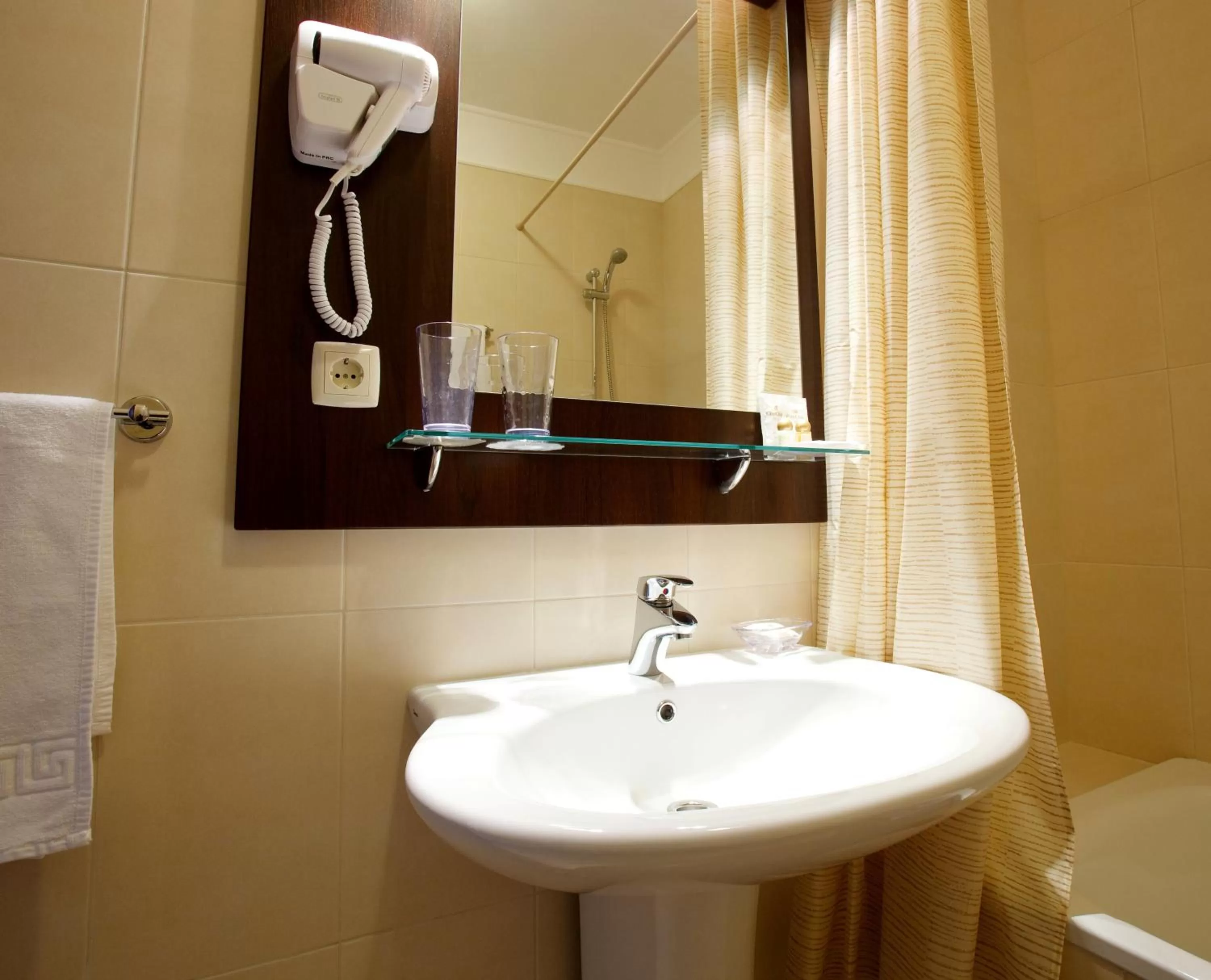 Bathroom in CityClub Hotel