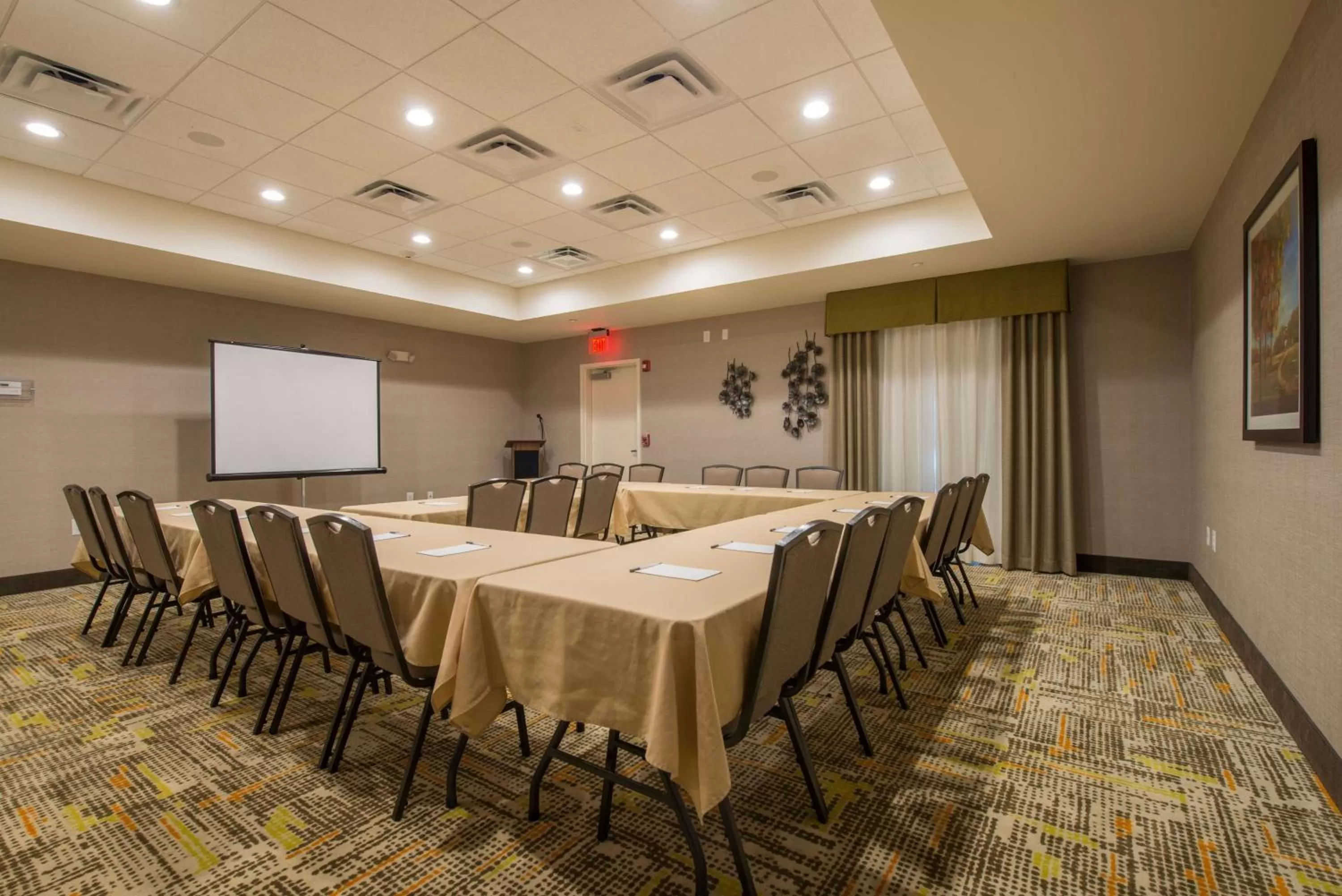 Meeting/conference room in Hampton Inn Waynesboro