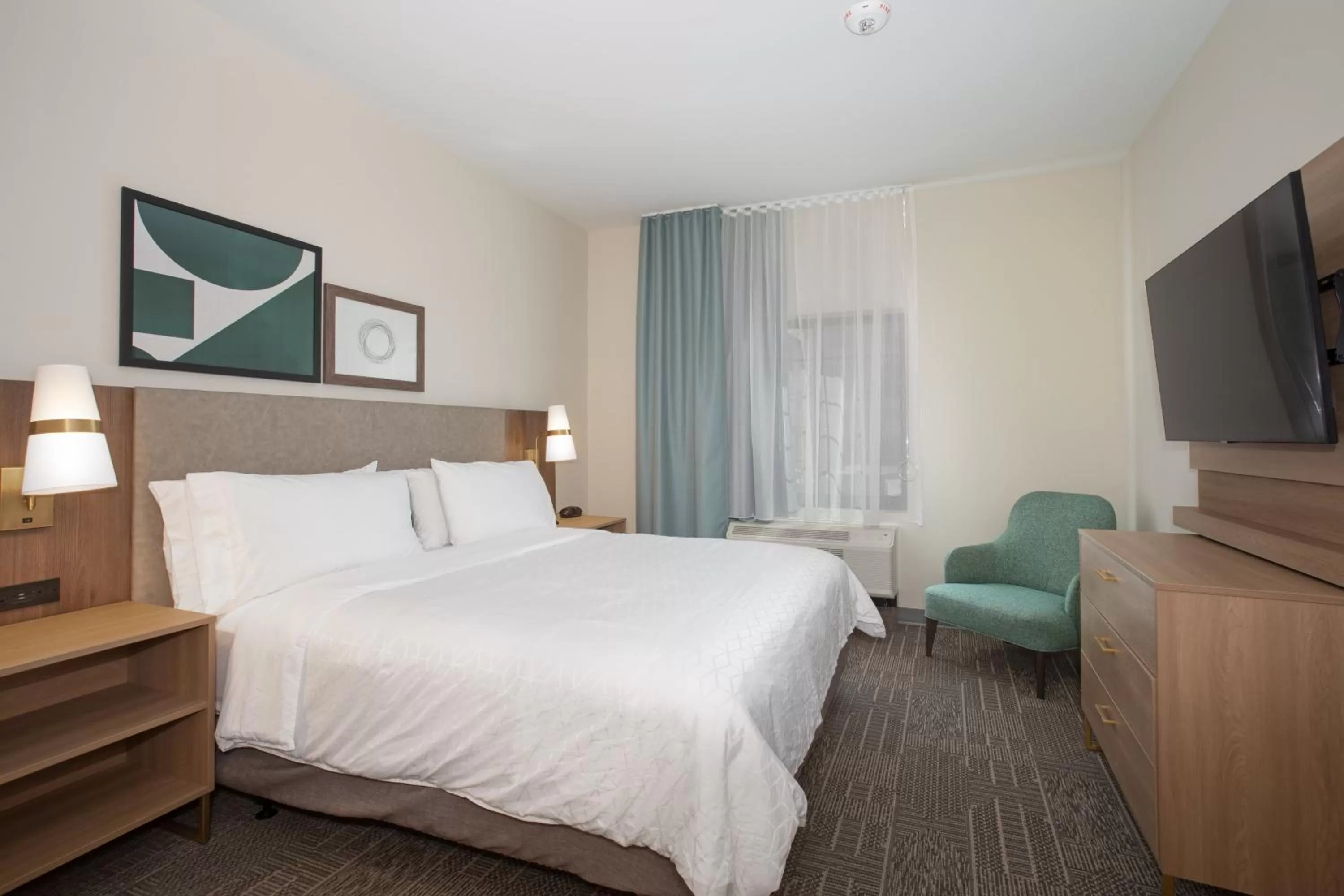 Photo of the whole room, Bed in Staybridge Suites - Carson City - Tahoe Area by IHG