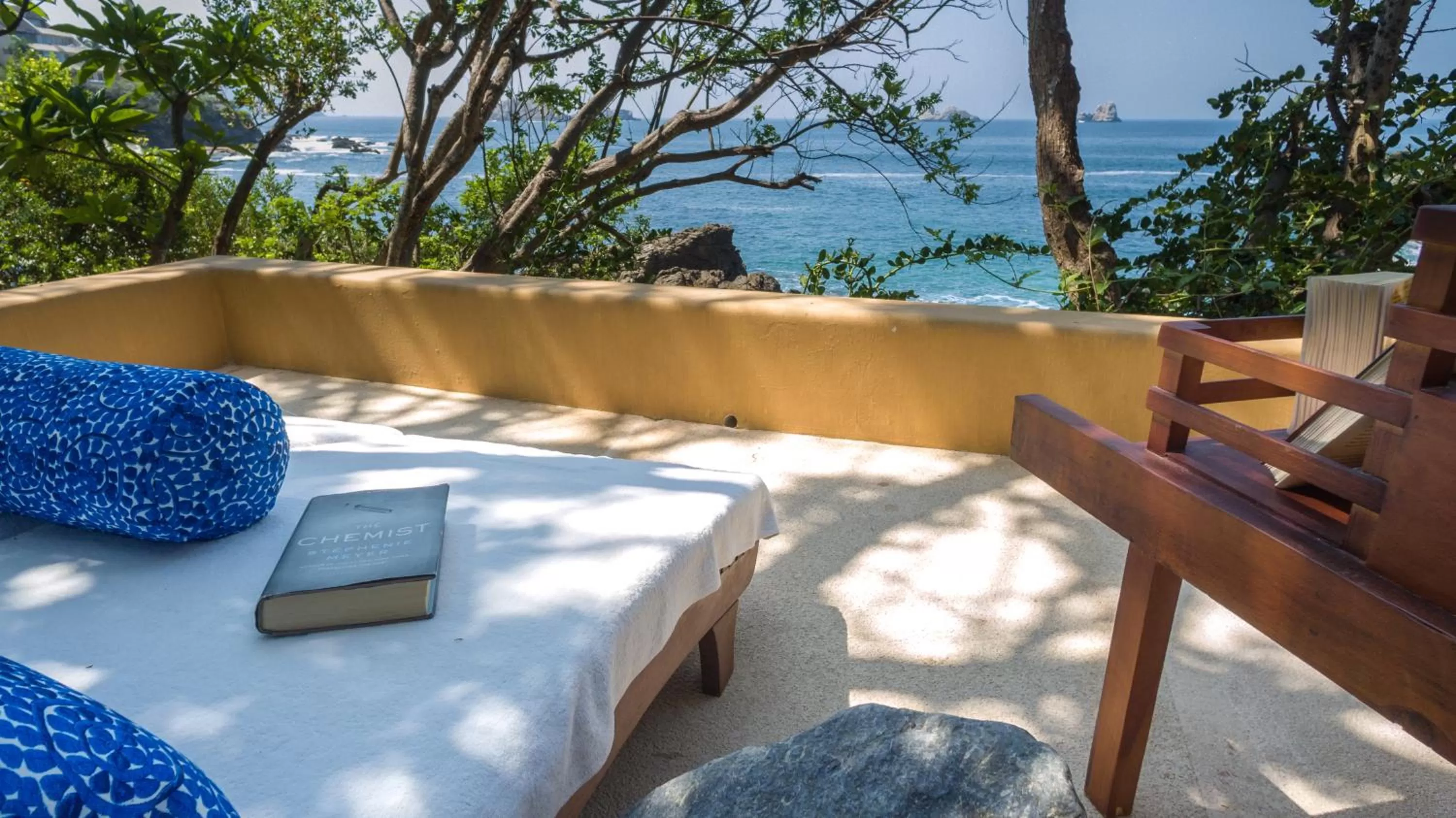 Seating area in Cala de Mar Resort & Spa Ixtapa